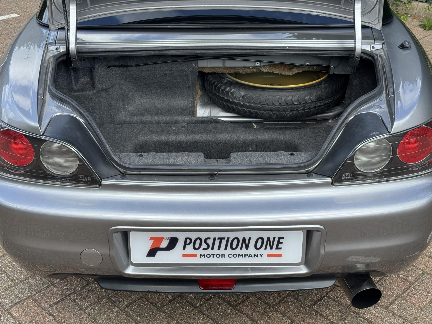 Honda S2000 2.0 i-VTEC Roadster Convertible 2dr Petrol Manual (237 g/km, 236 bhp)