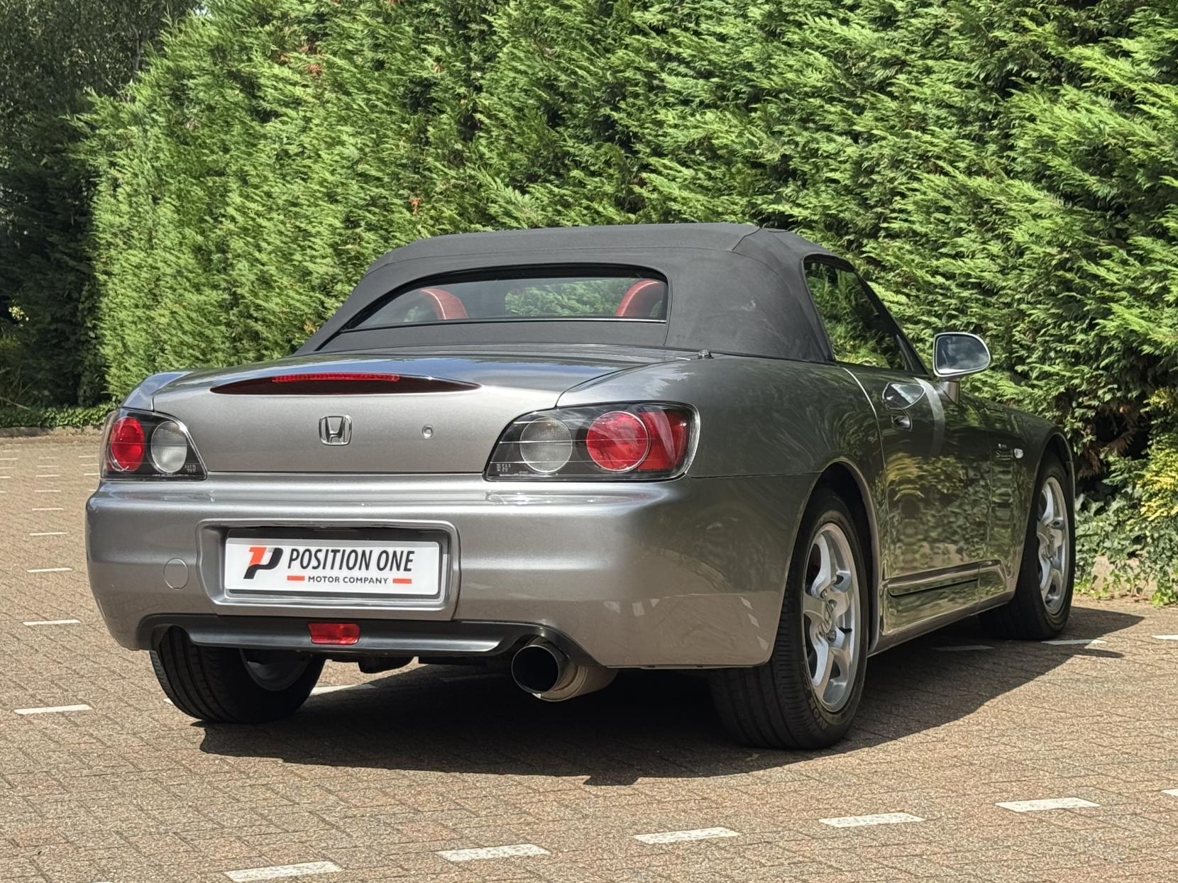 Honda S2000 2.0 i-VTEC Roadster Convertible 2dr Petrol Manual (237 g/km, 236 bhp)