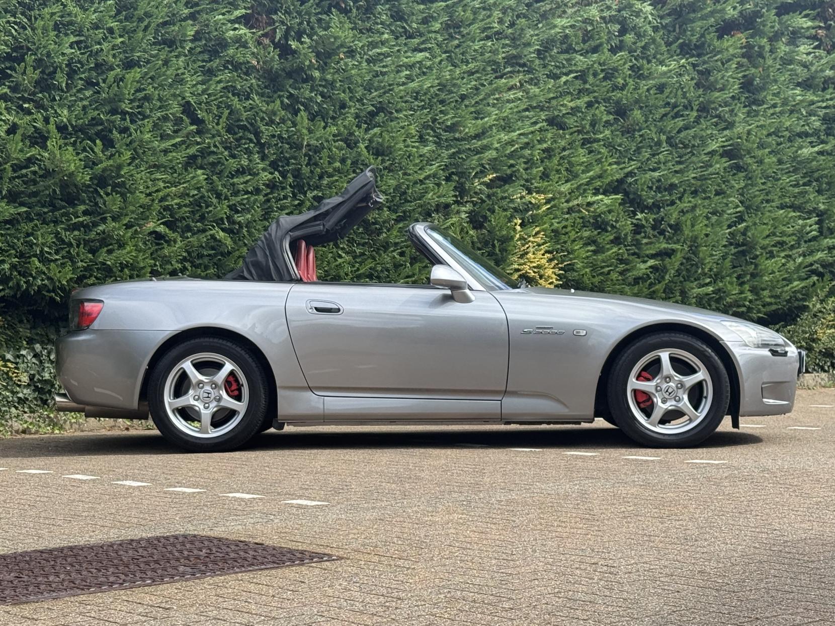 Honda S2000 2.0 i-VTEC Roadster Convertible 2dr Petrol Manual (237 g/km, 236 bhp)