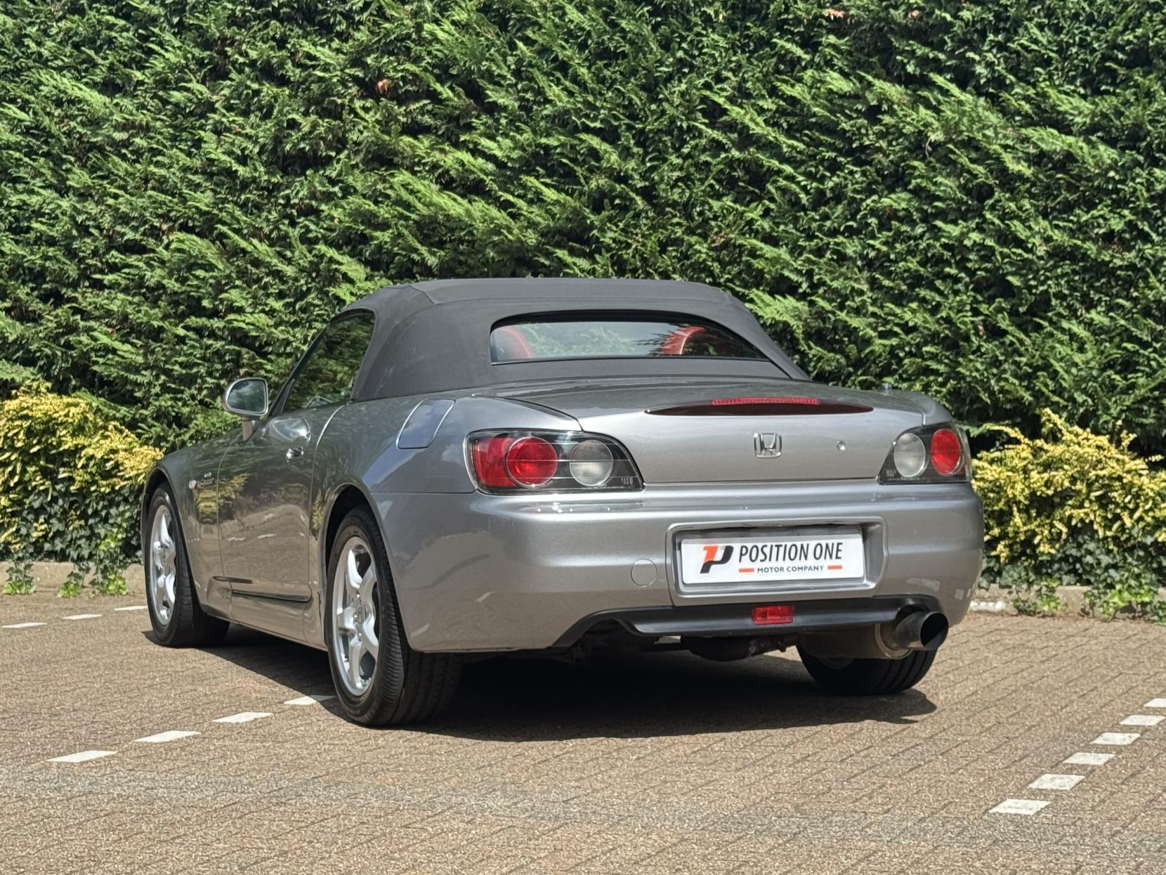 Honda S2000 2.0 i-VTEC Roadster Convertible 2dr Petrol Manual (237 g/km, 236 bhp)