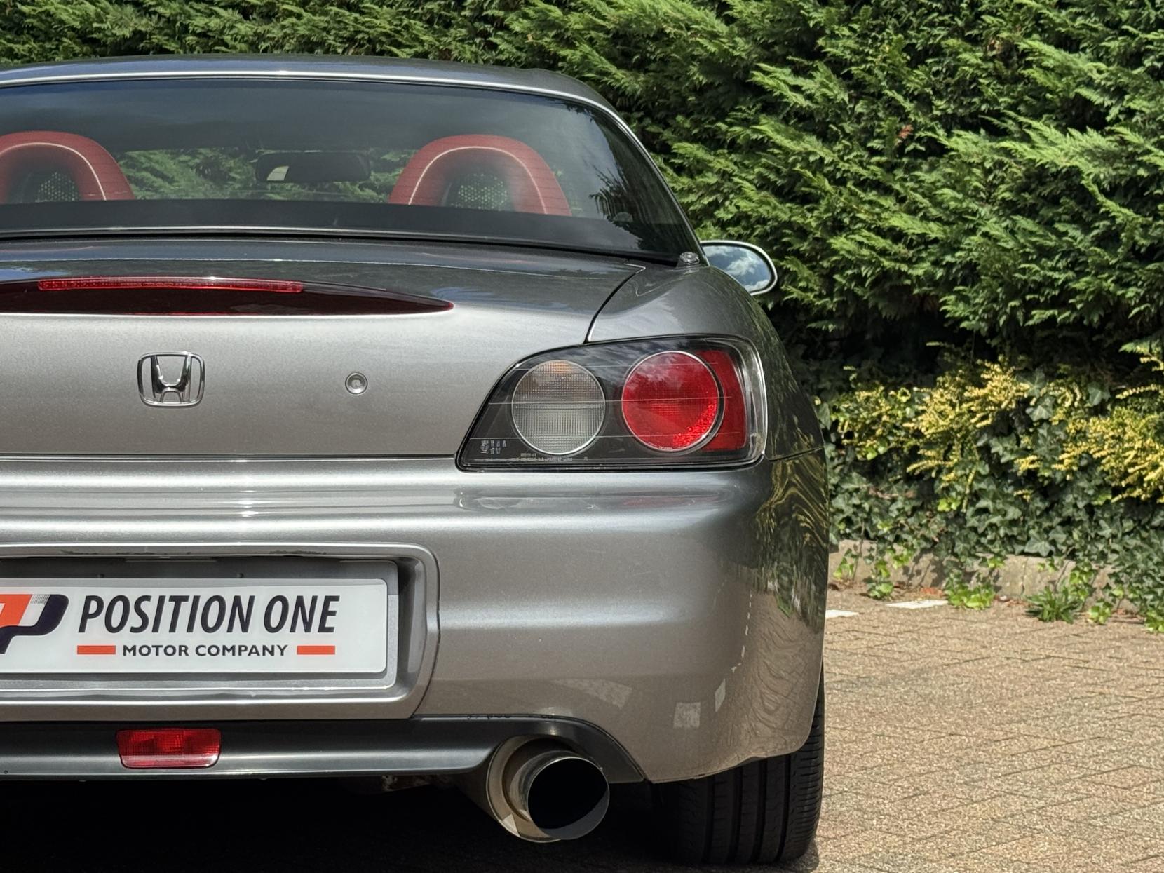 Honda S2000 2.0 i-VTEC Roadster Convertible 2dr Petrol Manual (237 g/km, 236 bhp)