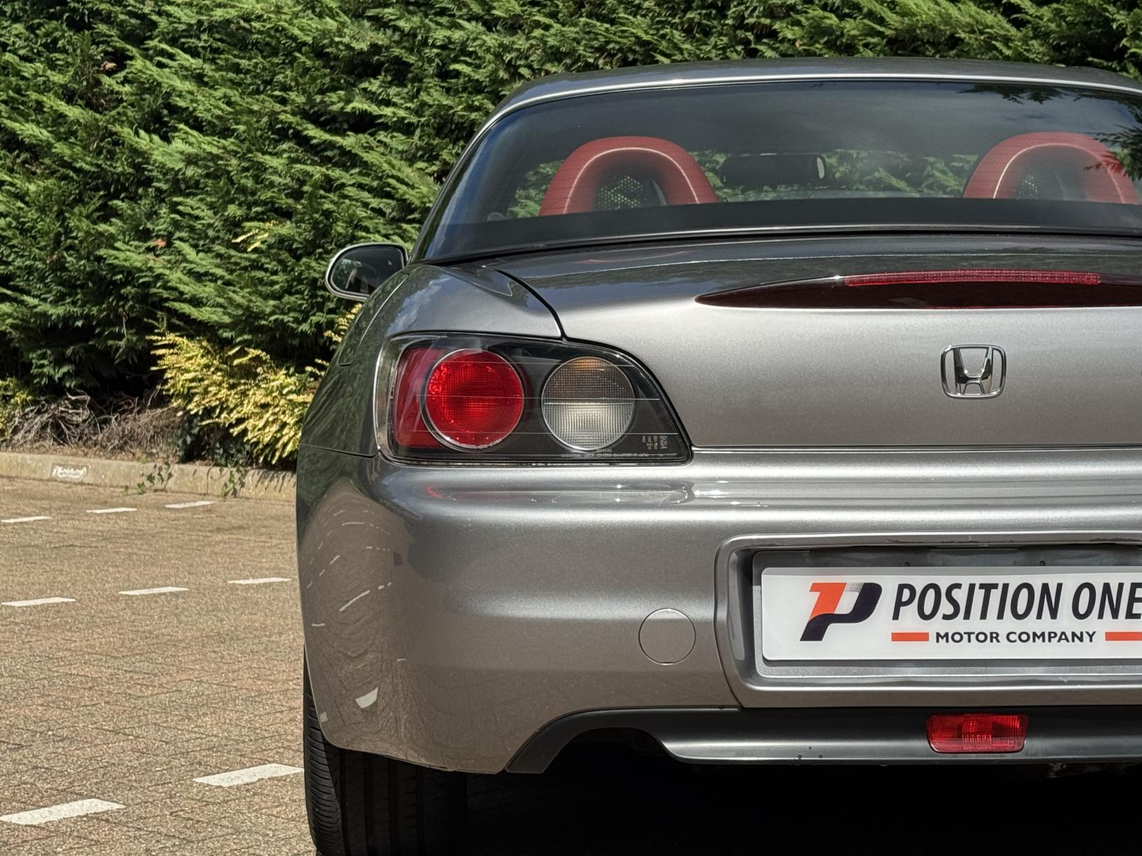Honda S2000 2.0 i-VTEC Roadster Convertible 2dr Petrol Manual (237 g/km, 236 bhp)