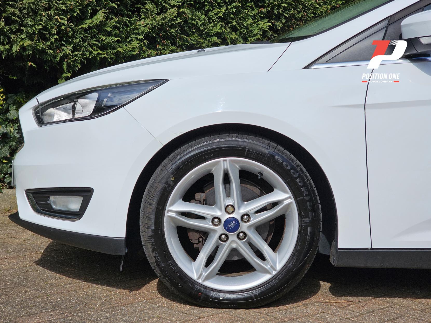 Ford Focus 1.0T EcoBoost Titanium Hatchback 5dr Petrol Manual Euro 6 (s/s) (125 ps)