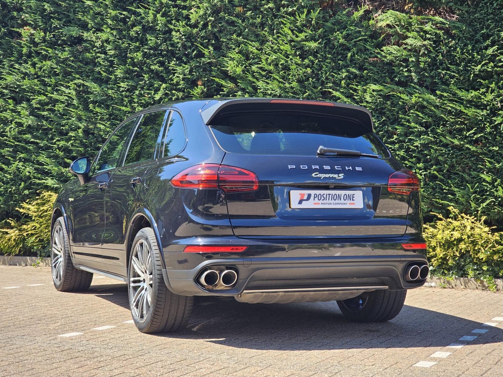 Porsche Cayenne 3.0 V6 E-Hybrid S Platinum Edition SUV 5dr Petrol Plug-in Hybrid TiptronicS 4WD Euro 6 (s/s) (416 ps)