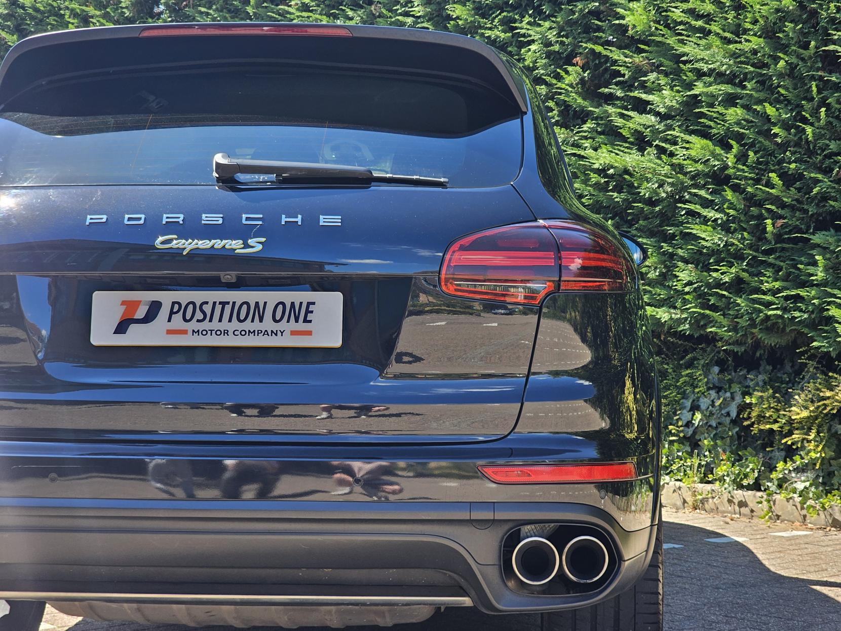 Porsche Cayenne 3.0 V6 E-Hybrid S Platinum Edition SUV 5dr Petrol Plug-in Hybrid TiptronicS 4WD Euro 6 (s/s) (416 ps)