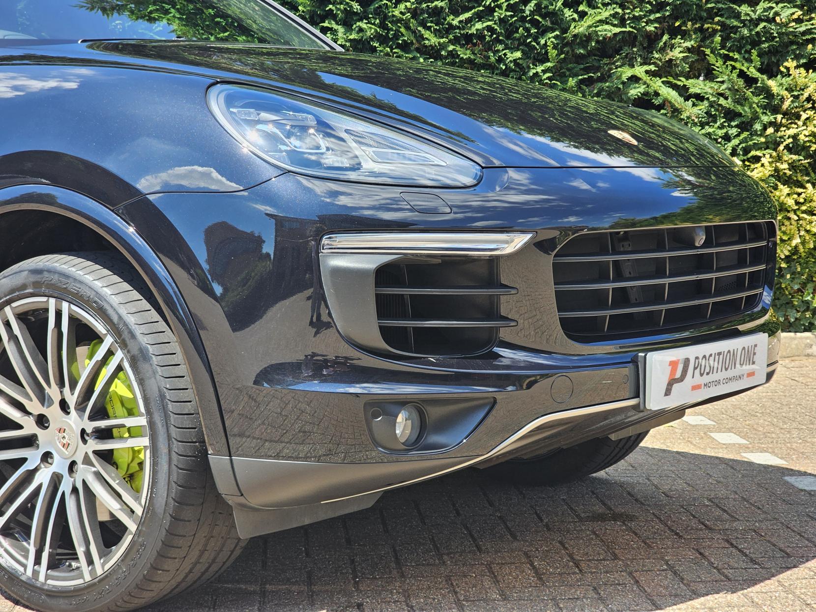 Porsche Cayenne 3.0 V6 E-Hybrid S Platinum Edition SUV 5dr Petrol Plug-in Hybrid TiptronicS 4WD Euro 6 (s/s) (416 ps)