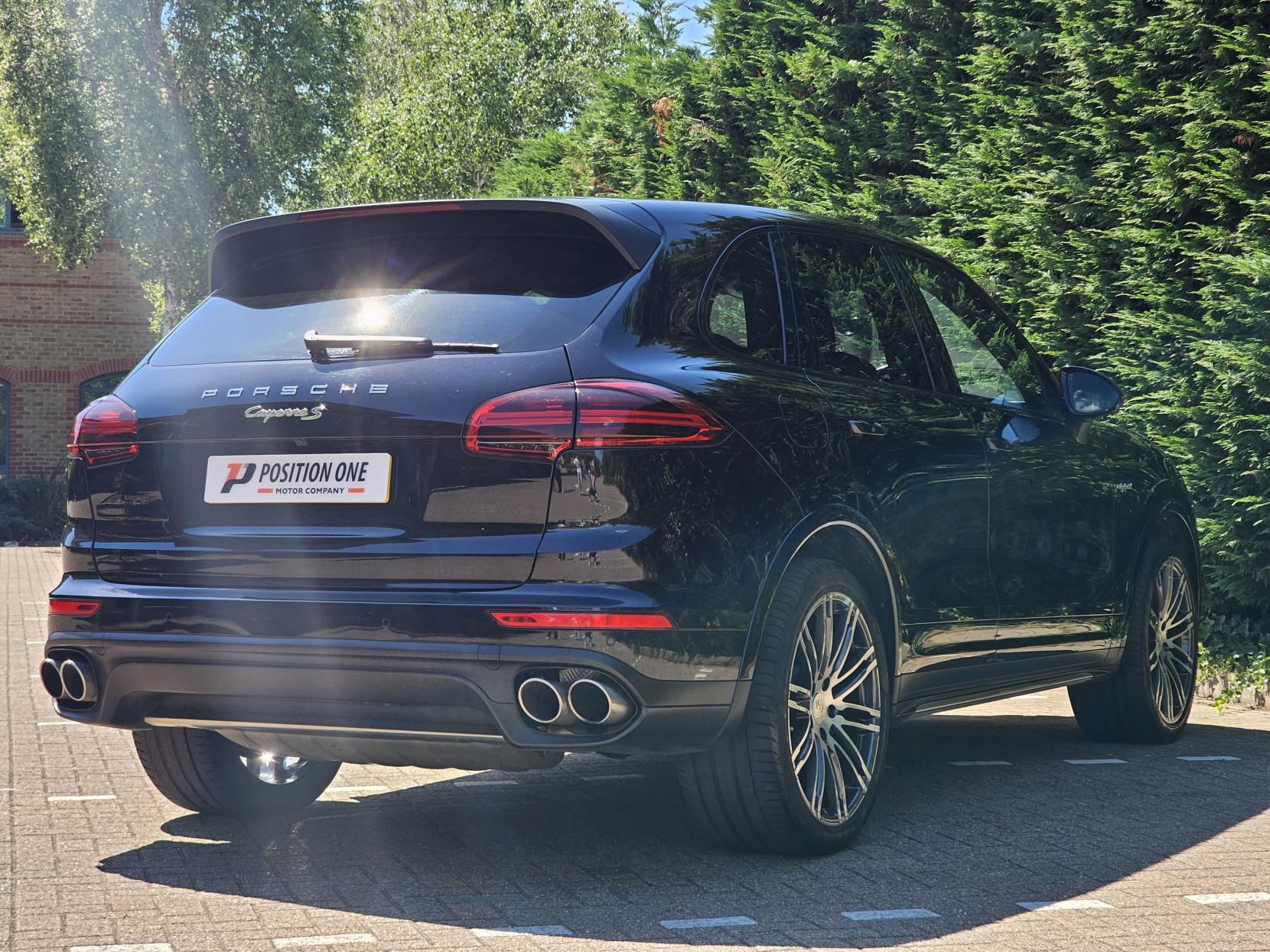 Porsche Cayenne 3.0 V6 E-Hybrid S Platinum Edition SUV 5dr Petrol Plug-in Hybrid TiptronicS 4WD Euro 6 (s/s) (416 ps)