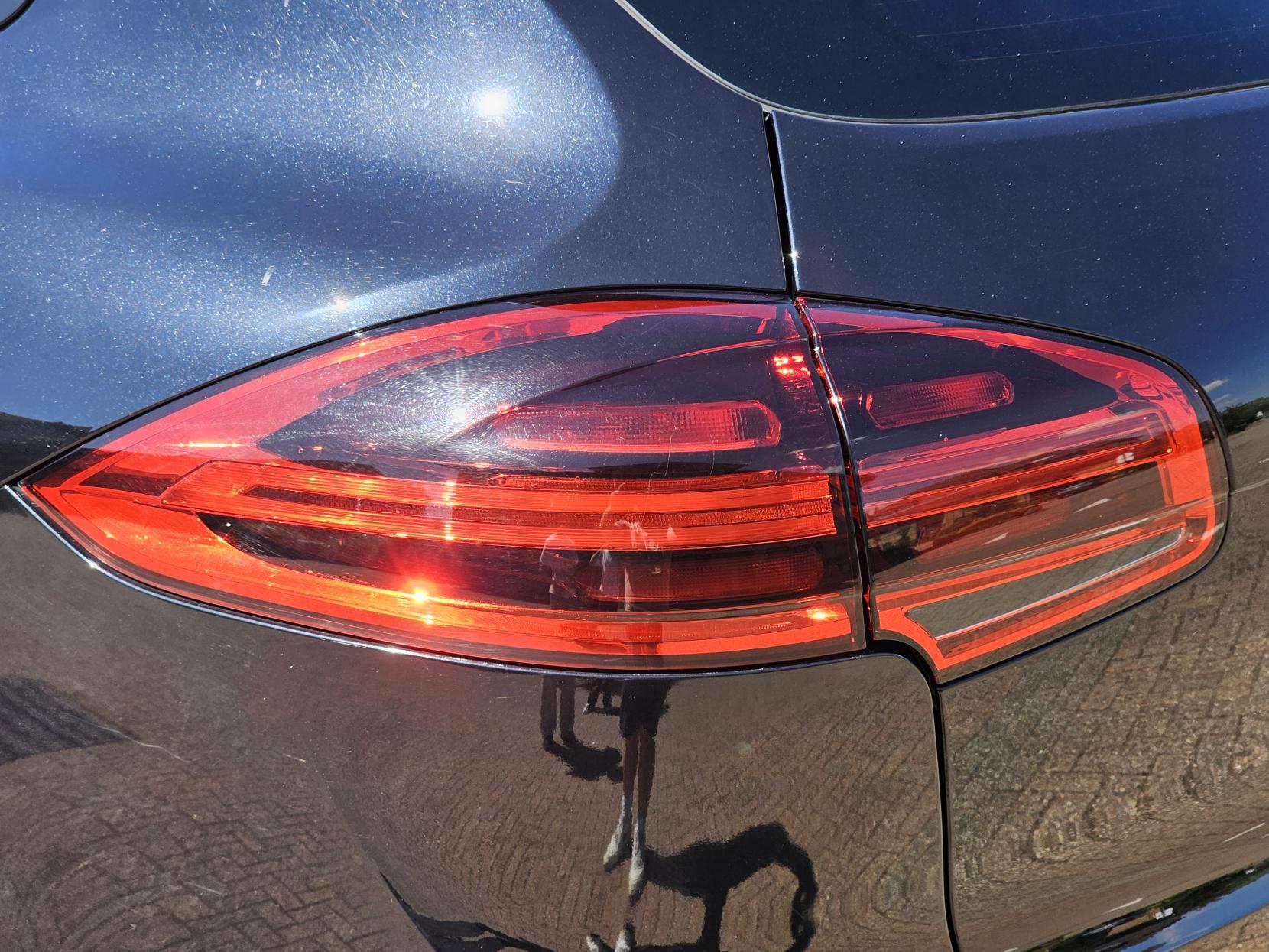 Porsche Cayenne 3.0 V6 E-Hybrid S Platinum Edition SUV 5dr Petrol Plug-in Hybrid TiptronicS 4WD Euro 6 (s/s) (416 ps)