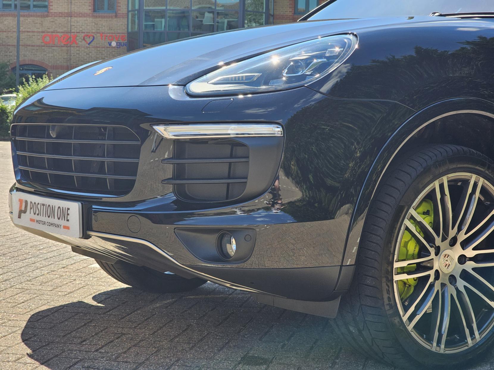 Porsche Cayenne 3.0 V6 E-Hybrid S Platinum Edition SUV 5dr Petrol Plug-in Hybrid TiptronicS 4WD Euro 6 (s/s) (416 ps)