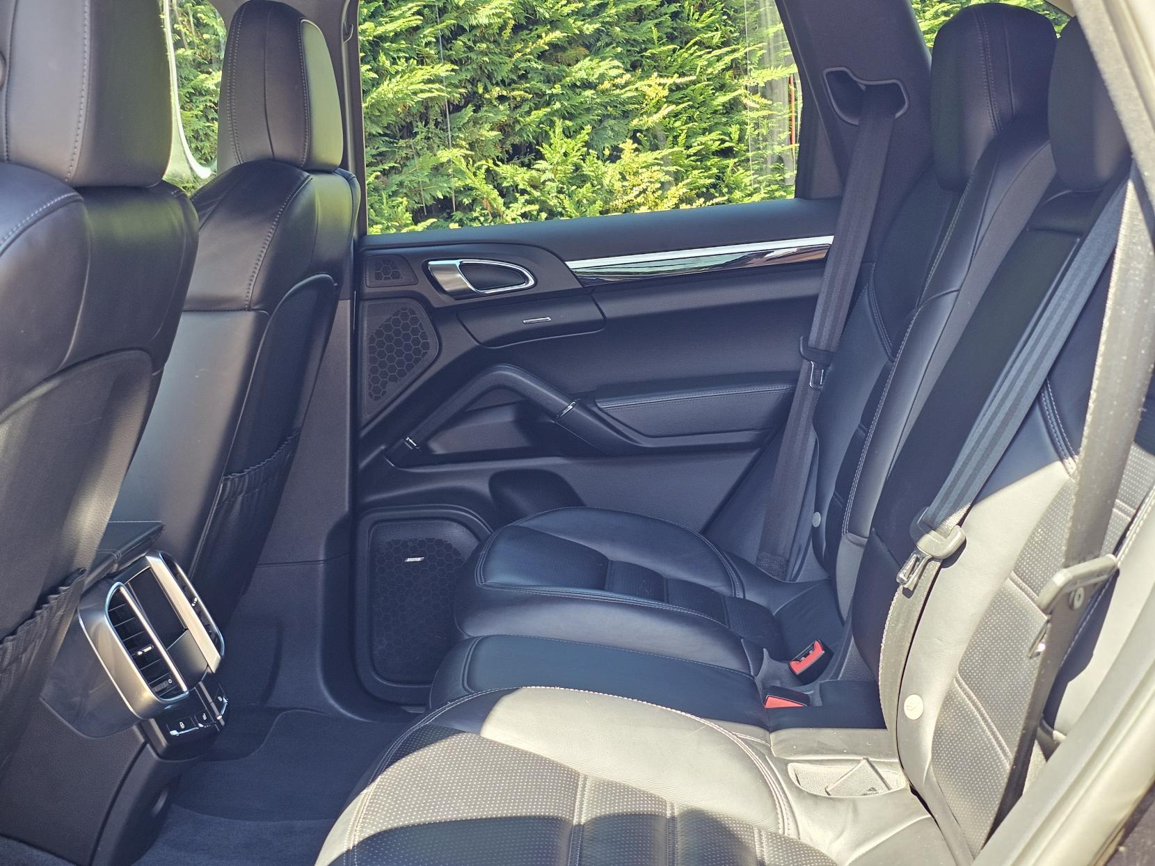 Porsche Cayenne 3.0 V6 E-Hybrid S Platinum Edition SUV 5dr Petrol Plug-in Hybrid TiptronicS 4WD Euro 6 (s/s) (416 ps)