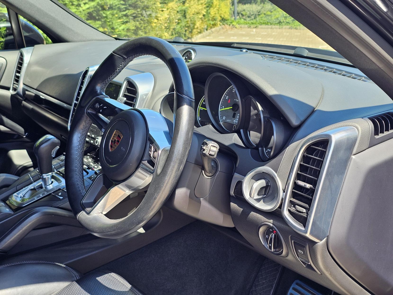 Porsche Cayenne 3.0 V6 E-Hybrid S Platinum Edition SUV 5dr Petrol Plug-in Hybrid TiptronicS 4WD Euro 6 (s/s) (416 ps)