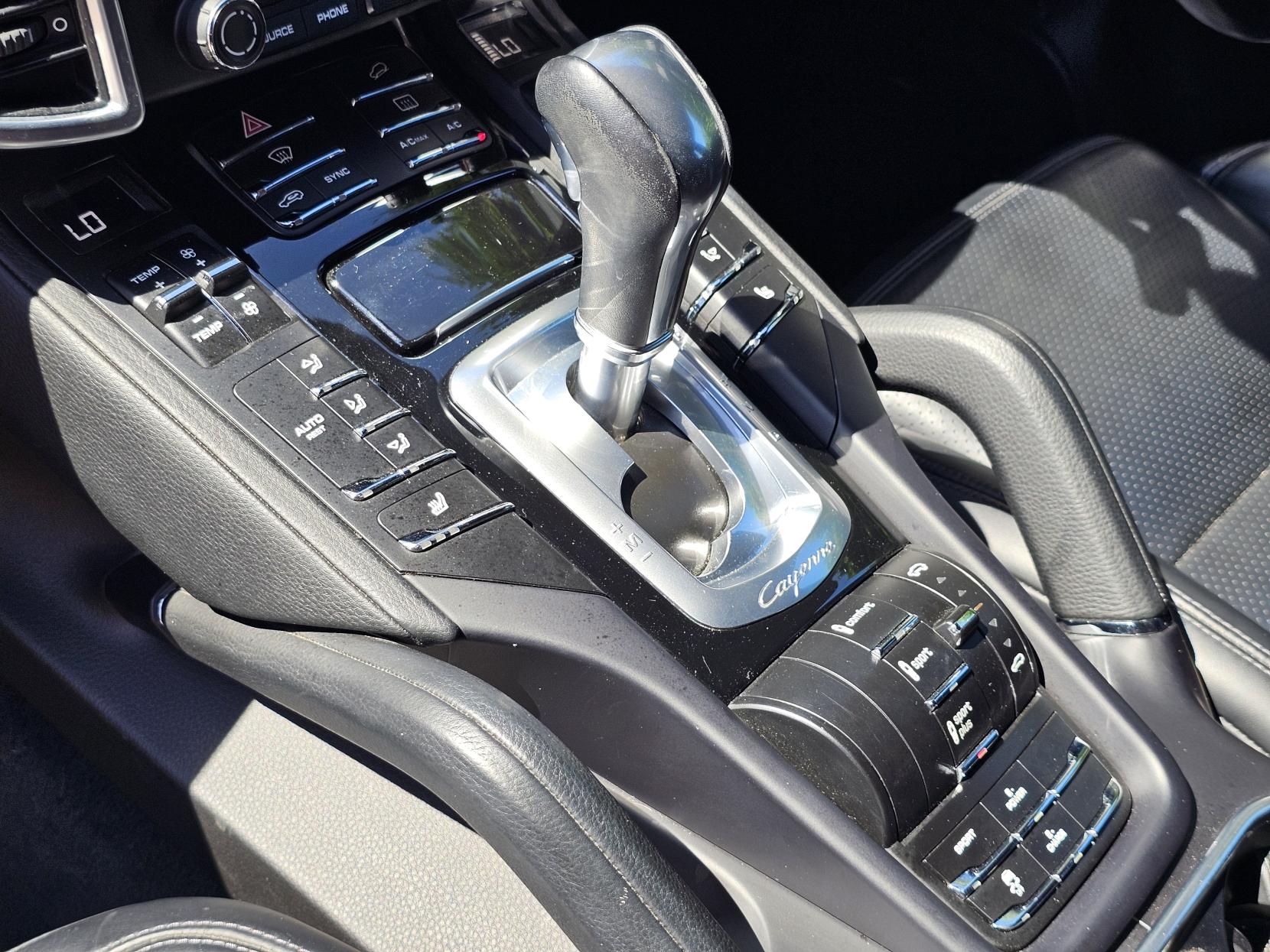 Porsche Cayenne 3.0 V6 E-Hybrid S Platinum Edition SUV 5dr Petrol Plug-in Hybrid TiptronicS 4WD Euro 6 (s/s) (416 ps)
