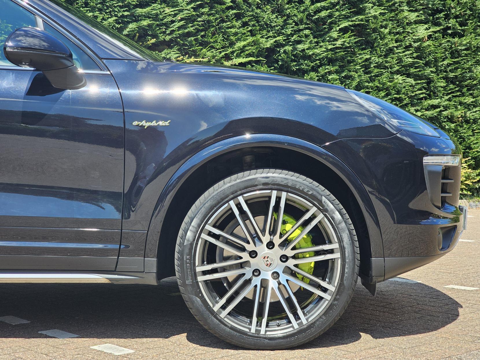 Porsche Cayenne 3.0 V6 E-Hybrid S Platinum Edition SUV 5dr Petrol Plug-in Hybrid TiptronicS 4WD Euro 6 (s/s) (416 ps)