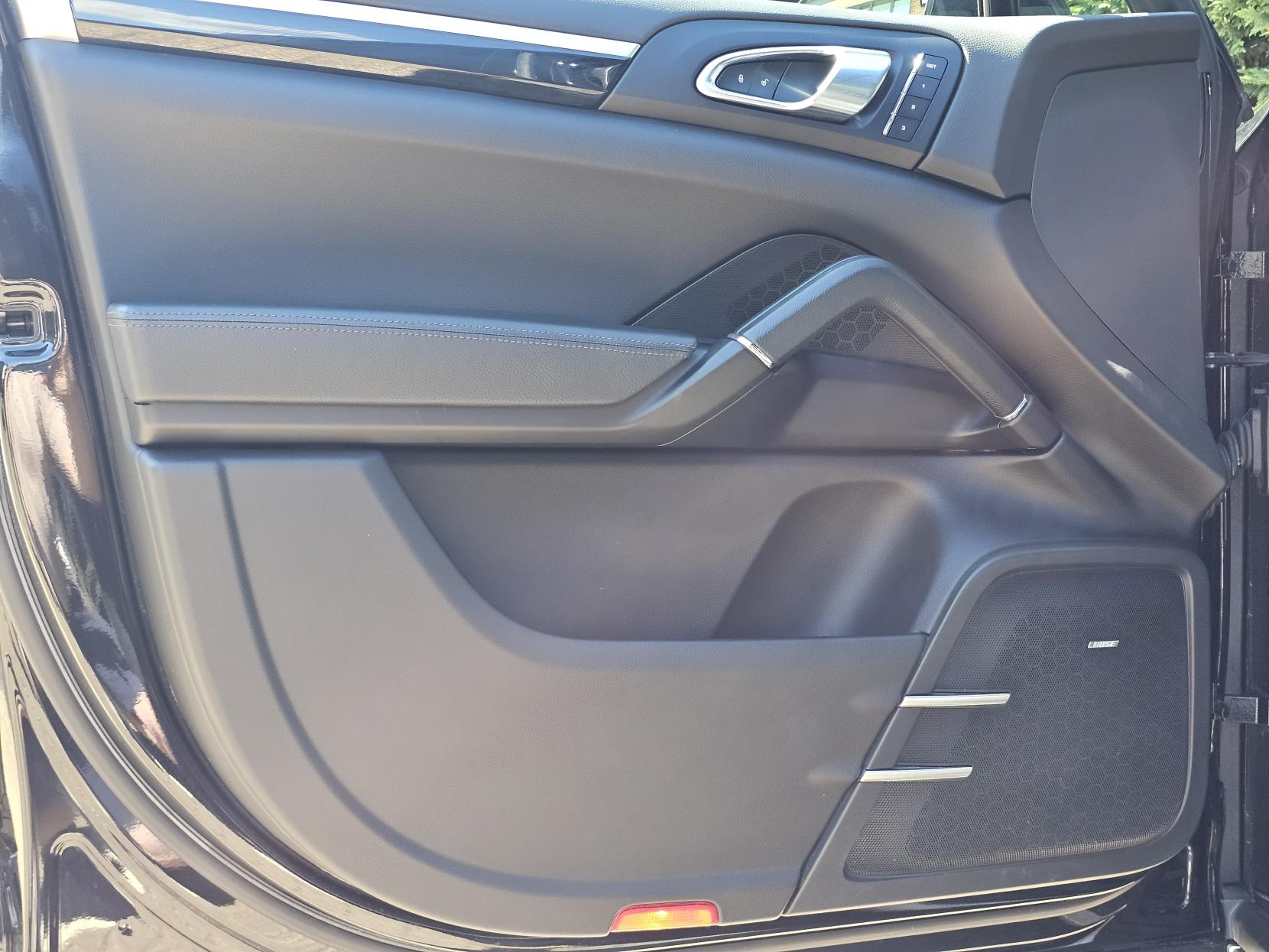 Porsche Cayenne 3.0 V6 E-Hybrid S Platinum Edition SUV 5dr Petrol Plug-in Hybrid TiptronicS 4WD Euro 6 (s/s) (416 ps)