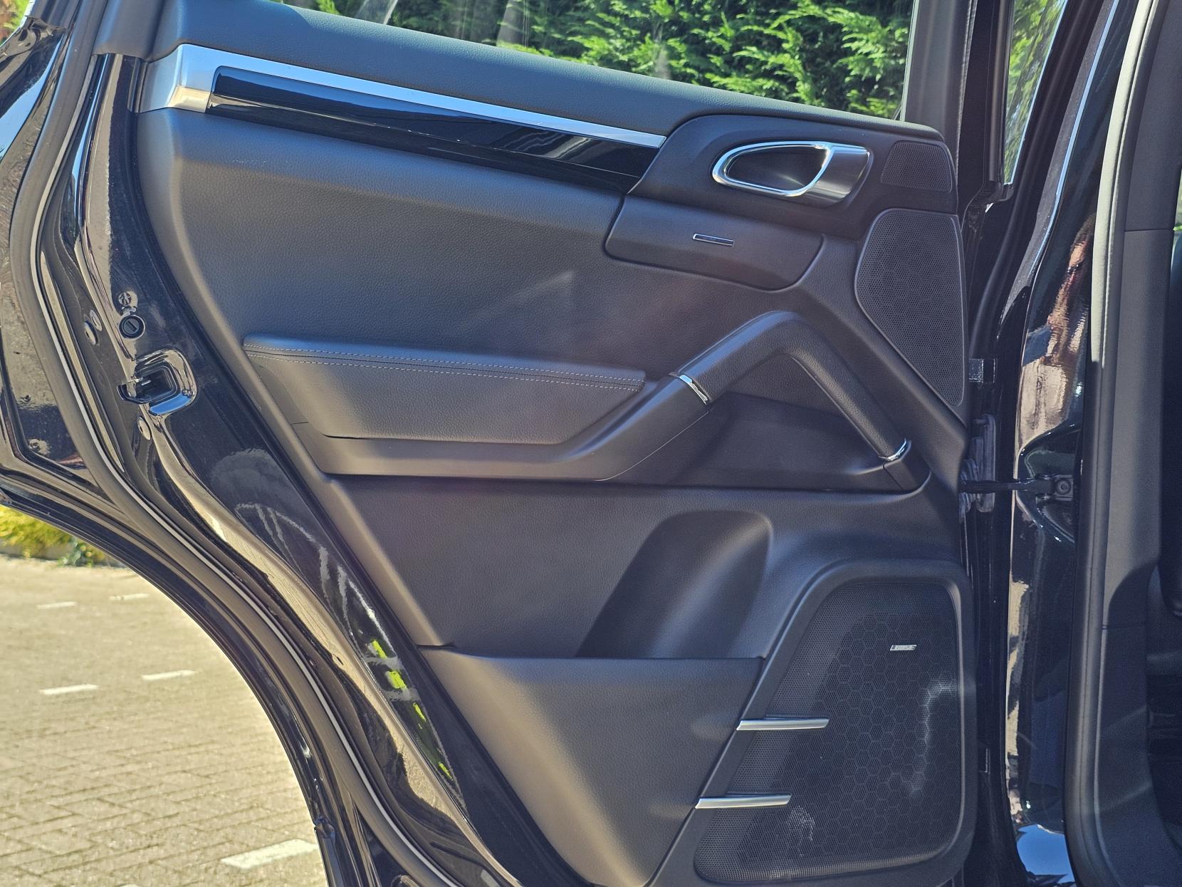 Porsche Cayenne 3.0 V6 E-Hybrid S Platinum Edition SUV 5dr Petrol Plug-in Hybrid TiptronicS 4WD Euro 6 (s/s) (416 ps)