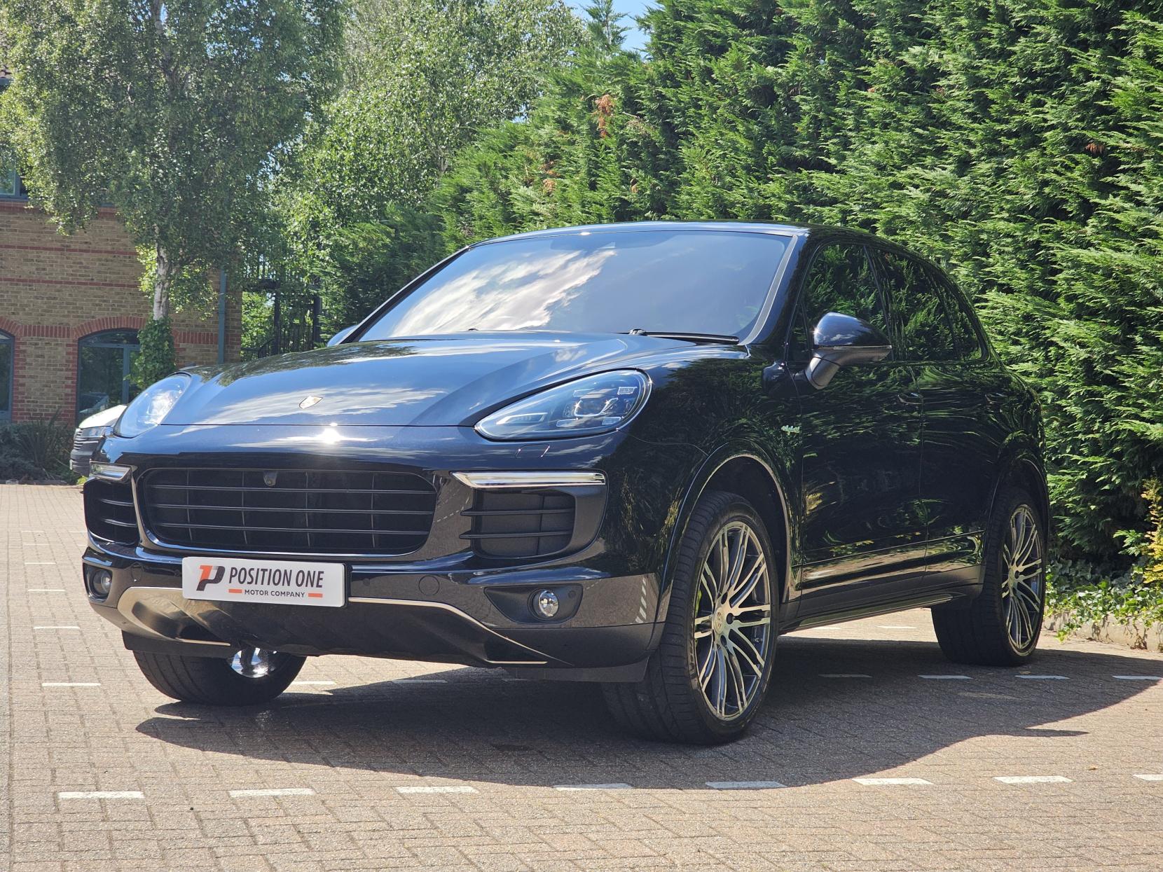 Porsche Cayenne 3.0 V6 E-Hybrid S Platinum Edition SUV 5dr Petrol Plug-in Hybrid TiptronicS 4WD Euro 6 (s/s) (416 ps)