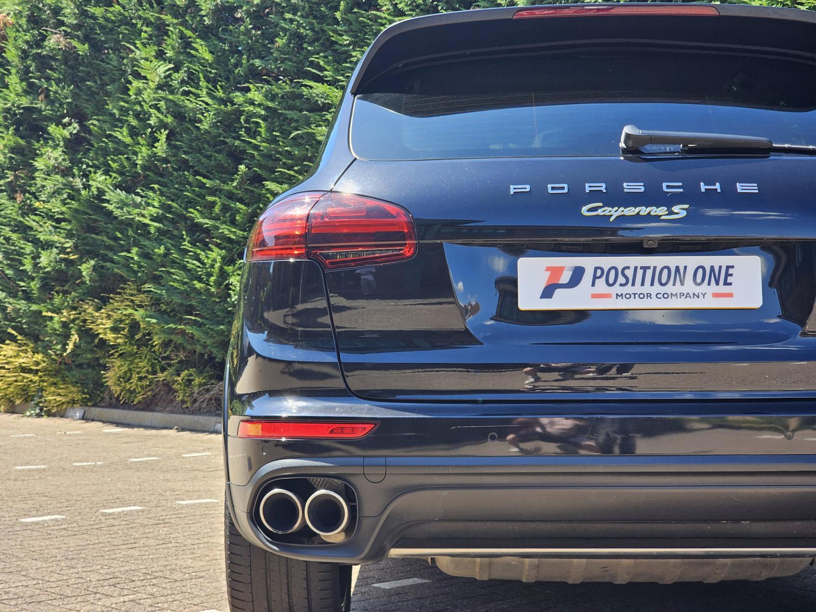 Porsche Cayenne 3.0 V6 E-Hybrid S Platinum Edition SUV 5dr Petrol Plug-in Hybrid TiptronicS 4WD Euro 6 (s/s) (416 ps)