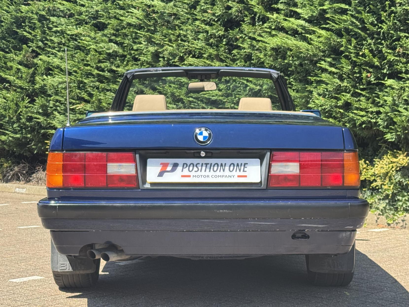 BMW 3 Series 2.5 325i Convertible 2dr Petrol Automatic (192 bhp)