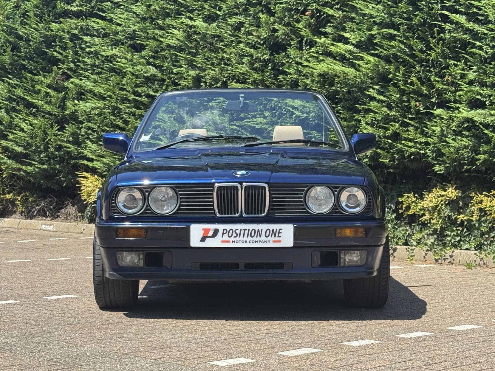BMW 3 Series 2.5 325i Convertible 2dr Petrol Automatic (192 bhp)
