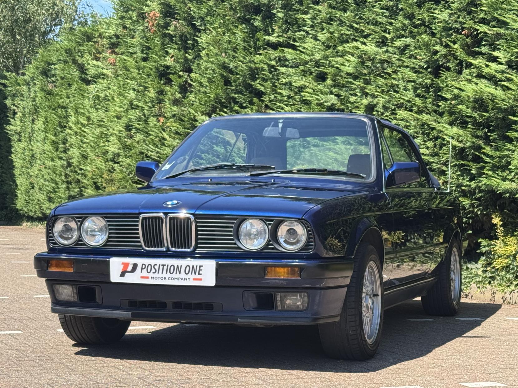 BMW 3 Series 2.5 325i Convertible 2dr Petrol Automatic (192 bhp)