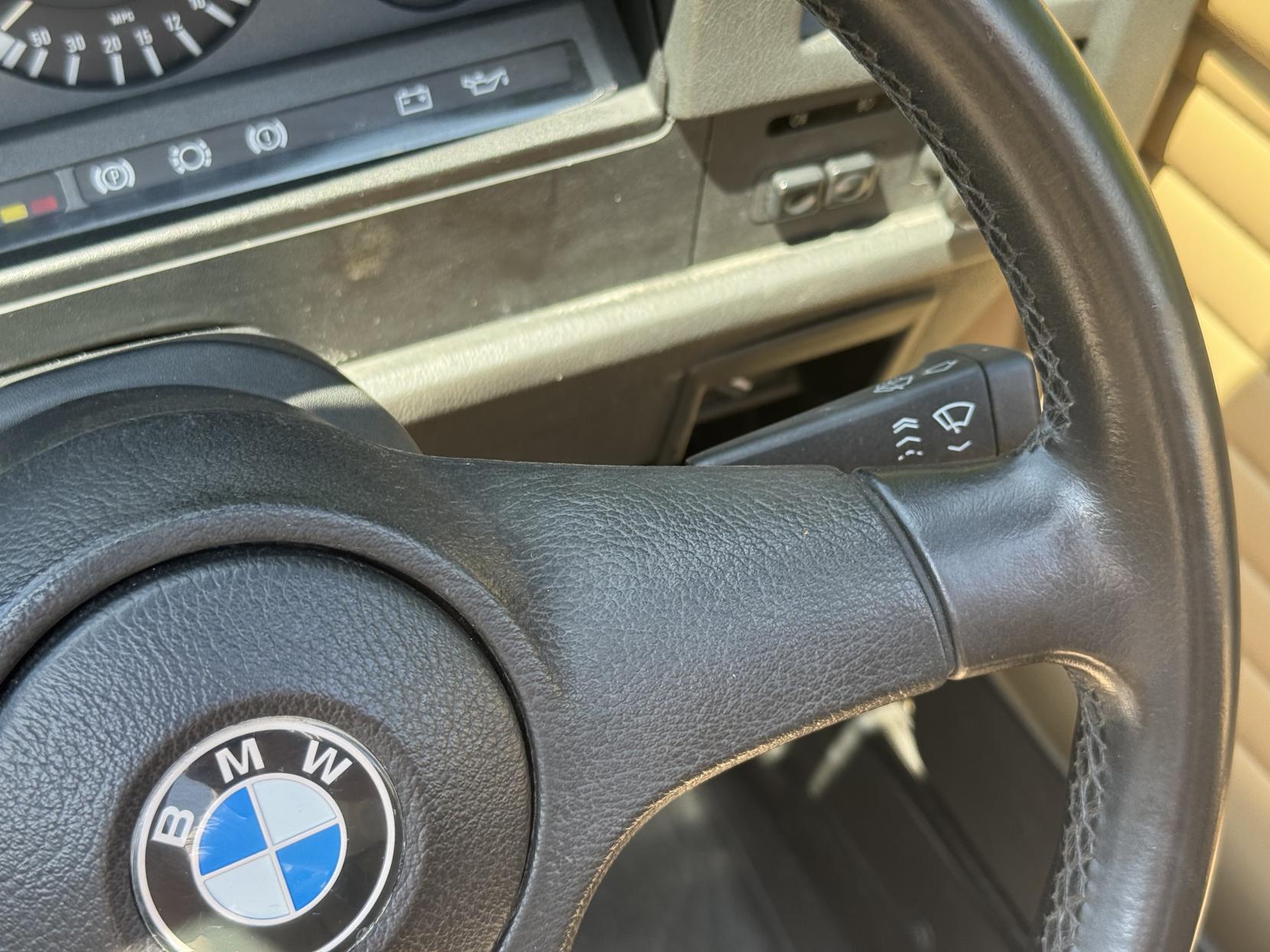 BMW 3 Series 2.5 325i Convertible 2dr Petrol Automatic (192 bhp)