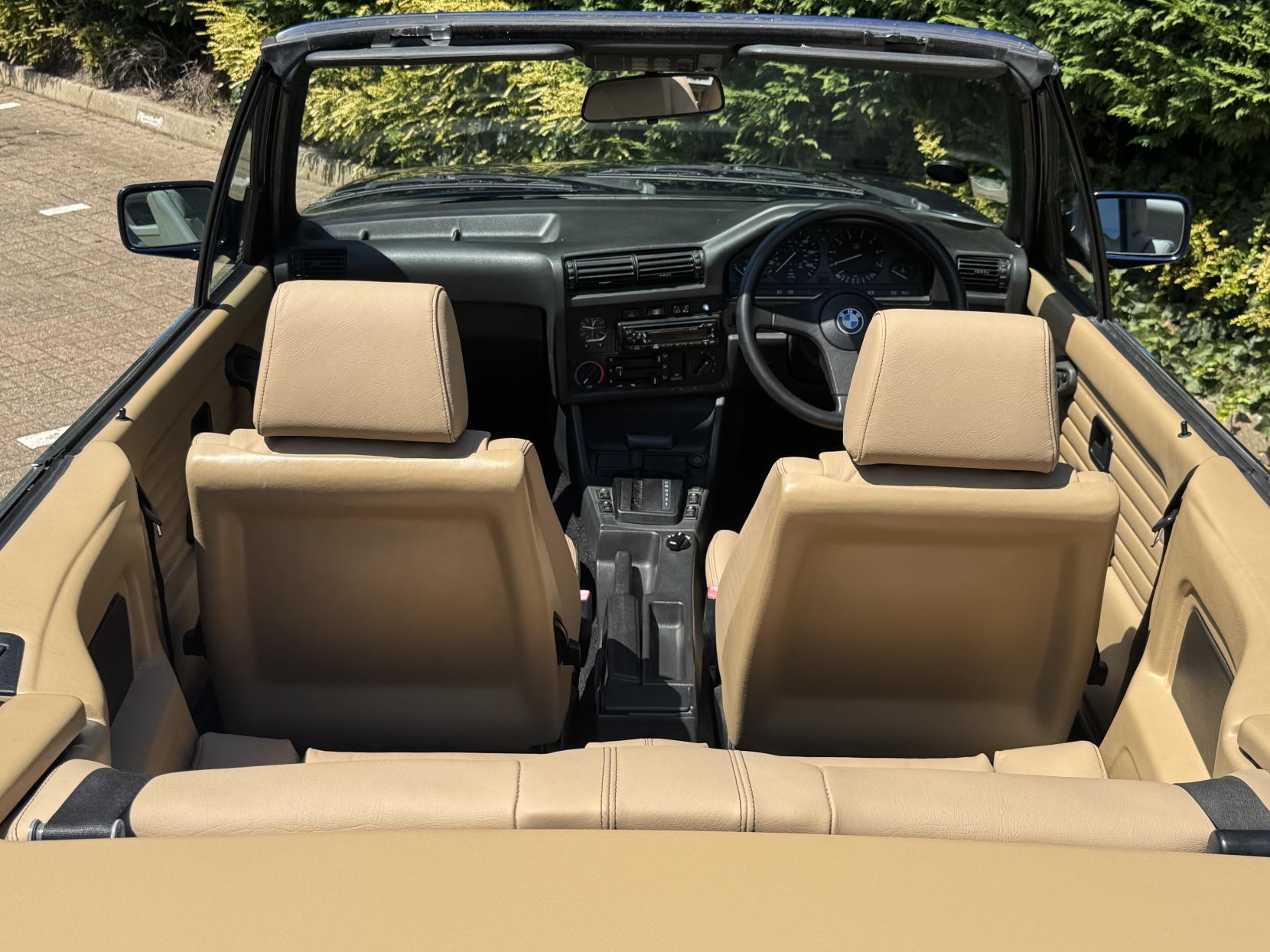 BMW 3 Series 2.5 325i Convertible 2dr Petrol Automatic (192 bhp)