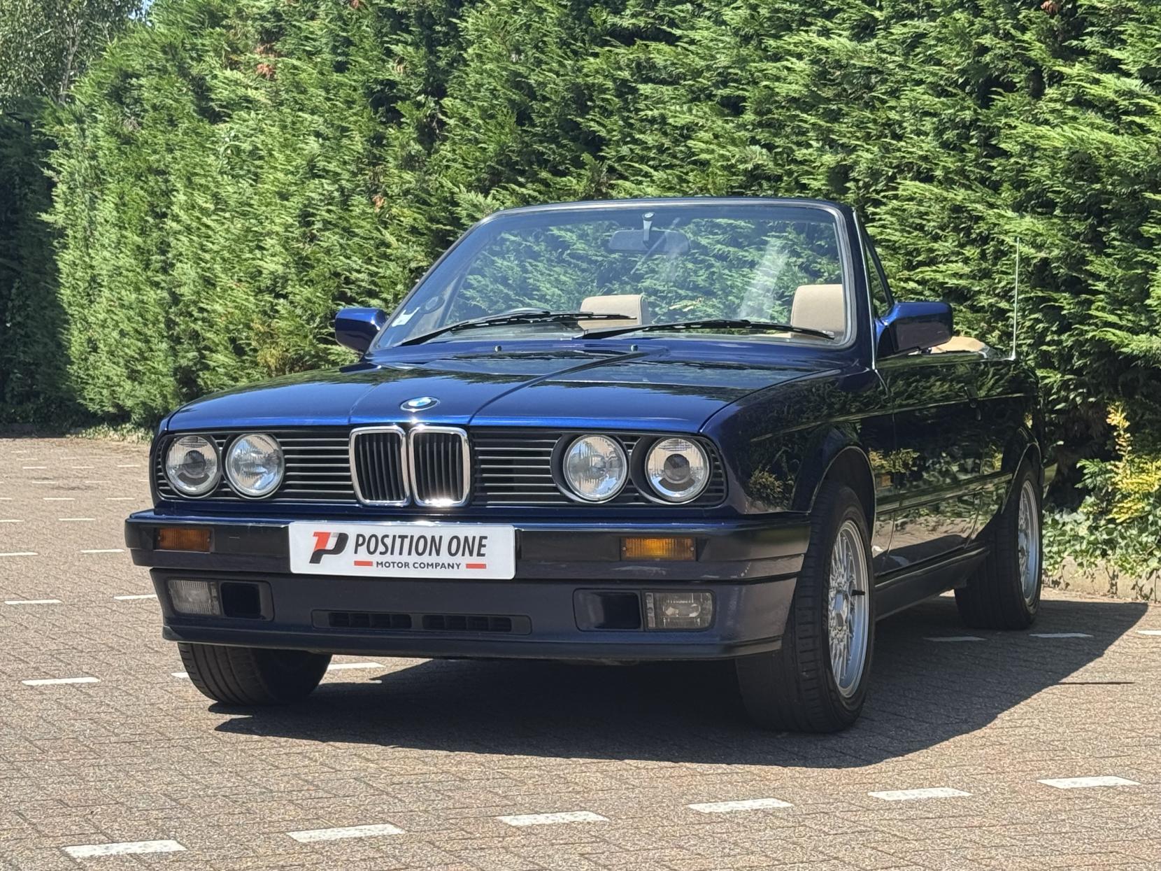 BMW 3 Series 2.5 325i Convertible 2dr Petrol Automatic (192 bhp)