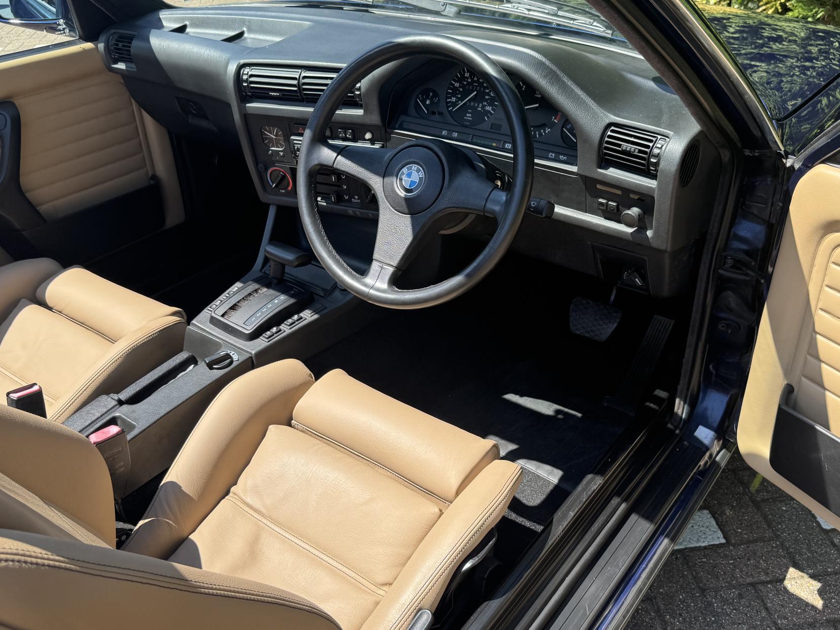 BMW 3 Series 2.5 325i Convertible 2dr Petrol Automatic (192 bhp)