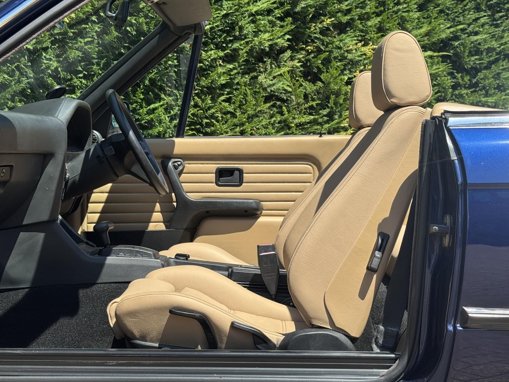 BMW 3 Series 2.5 325i Convertible 2dr Petrol Automatic (192 bhp)