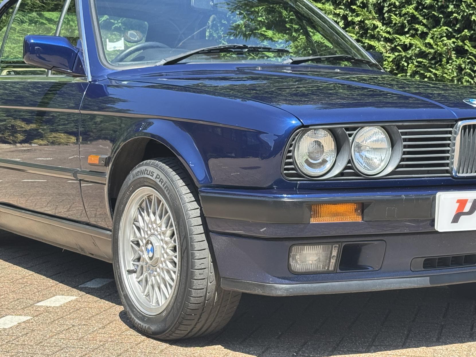 BMW 3 Series 2.5 325i Convertible 2dr Petrol Automatic (192 bhp)