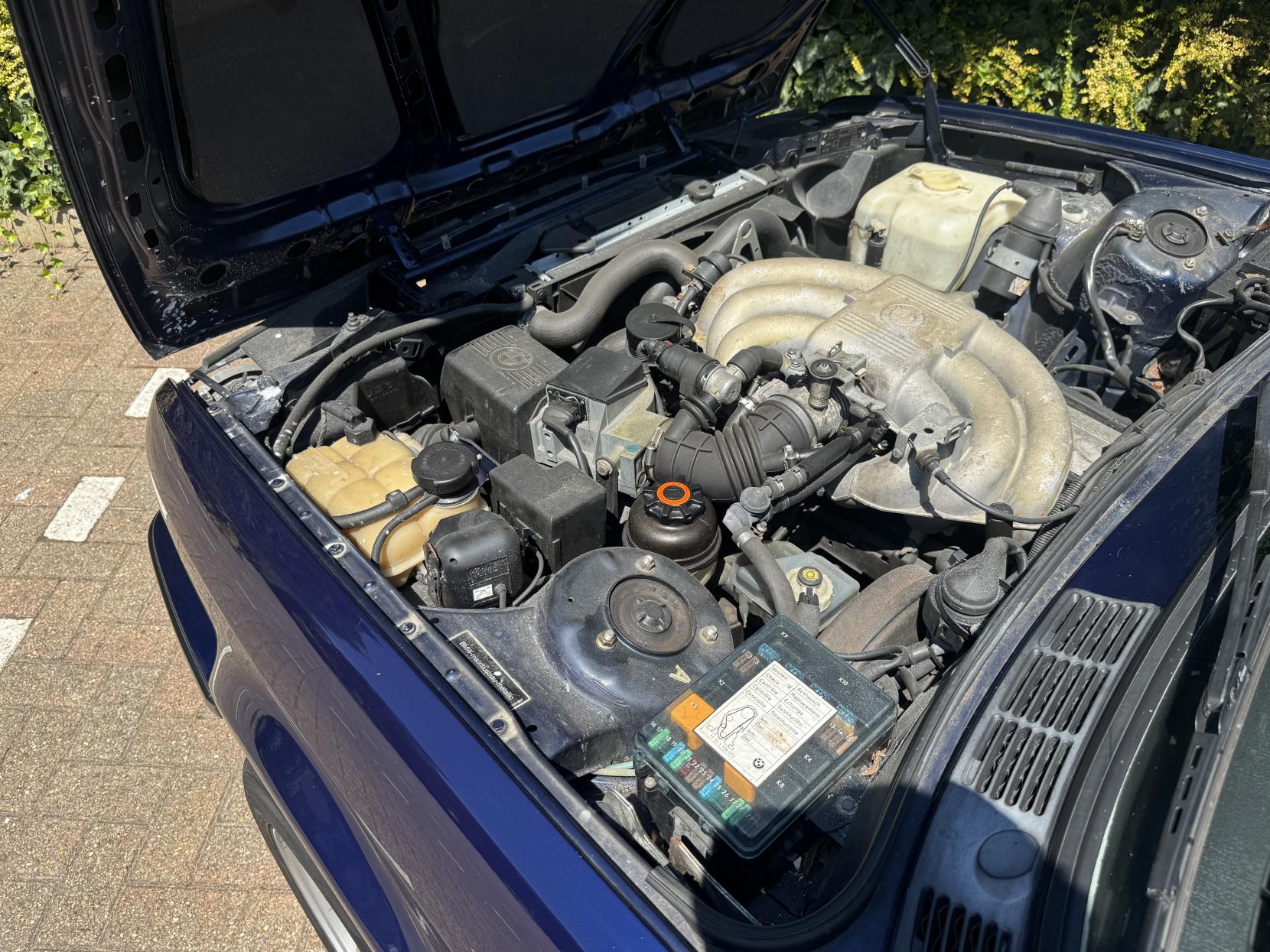 BMW 3 Series 2.5 325i Convertible 2dr Petrol Automatic (192 bhp)