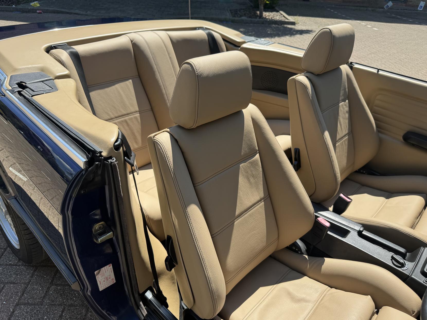 BMW 3 Series 2.5 325i Convertible 2dr Petrol Automatic (192 bhp)