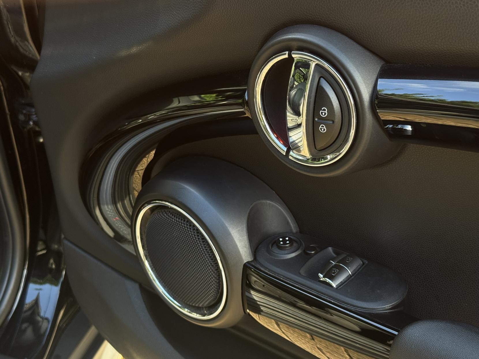 MINI Hatch 2.0 Cooper S Hatchback 3dr Petrol Auto Euro 6 (s/s) (192 ps)