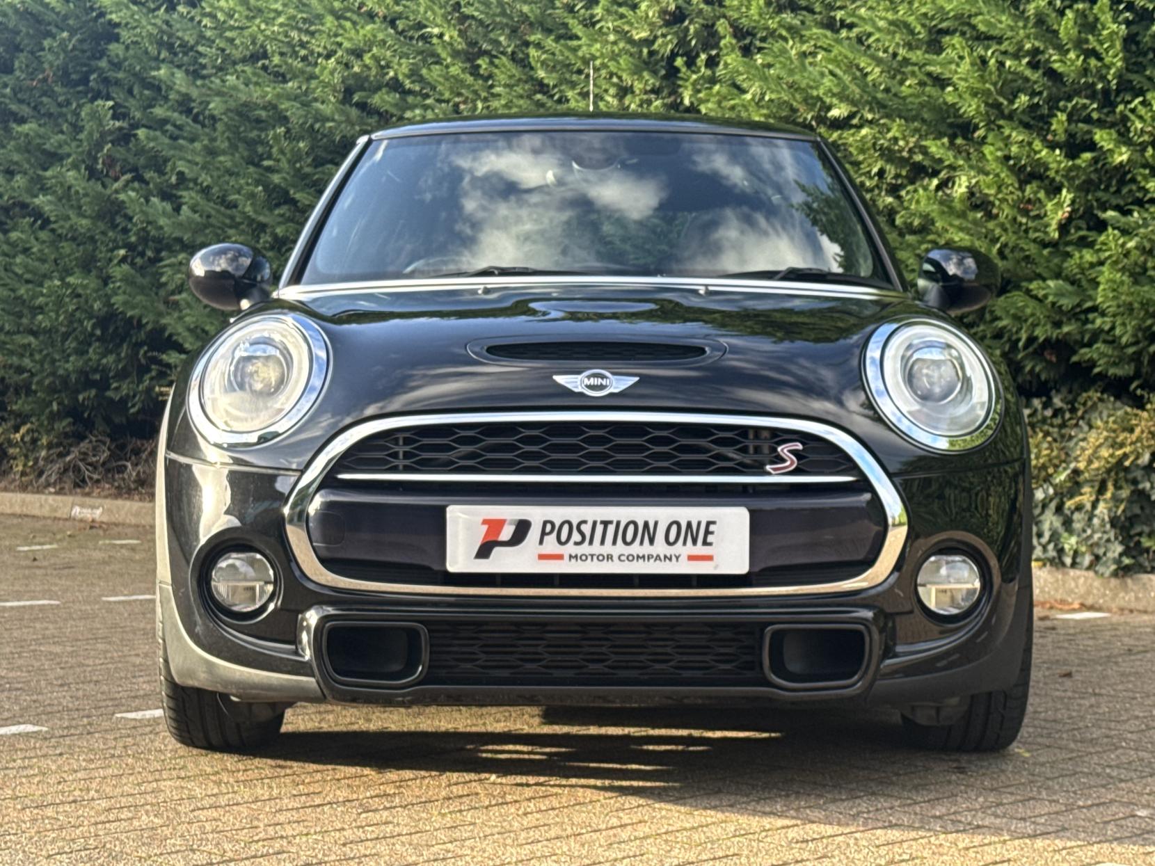 MINI Hatch 2.0 Cooper S Hatchback 3dr Petrol Auto Euro 6 (s/s) (192 ps)