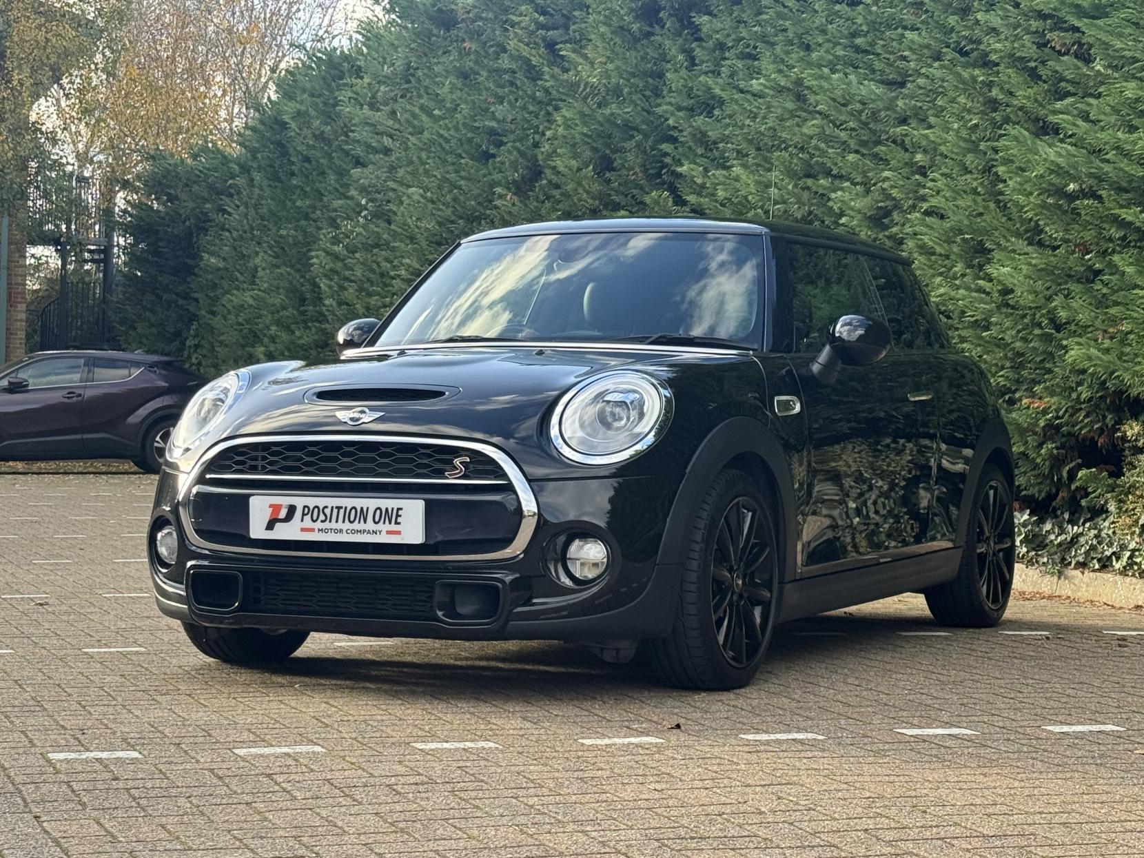 MINI Hatch 2.0 Cooper S Hatchback 3dr Petrol Auto Euro 6 (s/s) (192 ps)