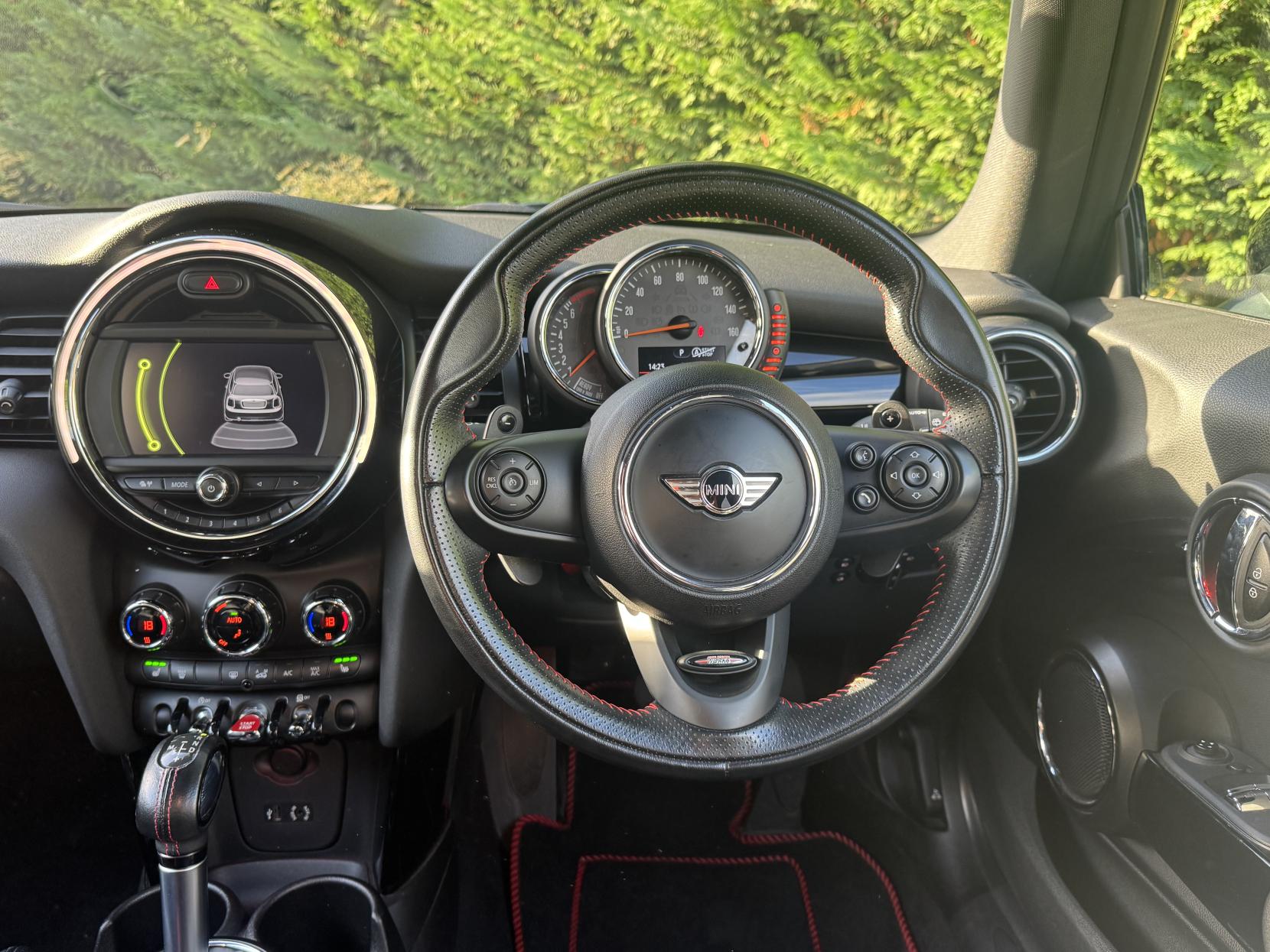 MINI Hatch 2.0 Cooper S Hatchback 3dr Petrol Auto Euro 6 (s/s) (192 ps)