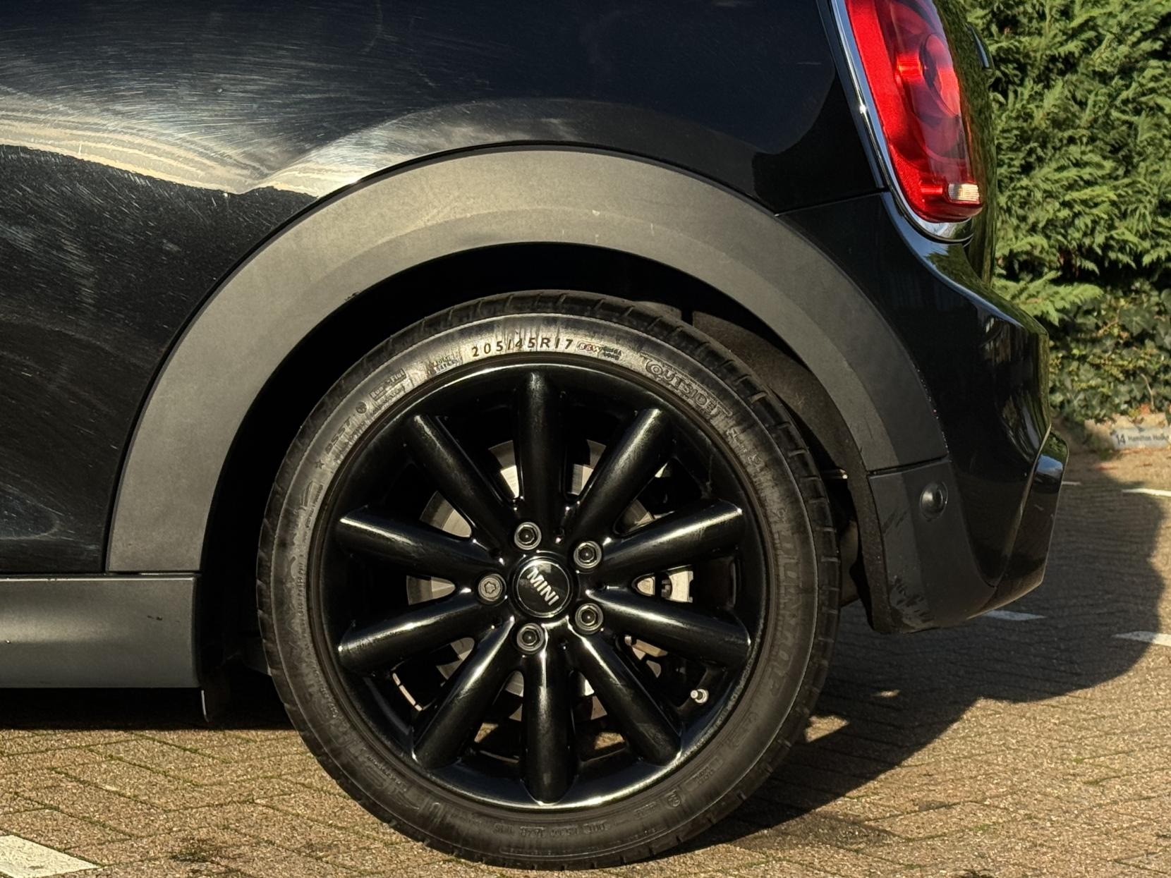 MINI Hatch 2.0 Cooper S Hatchback 3dr Petrol Auto Euro 6 (s/s) (192 ps)