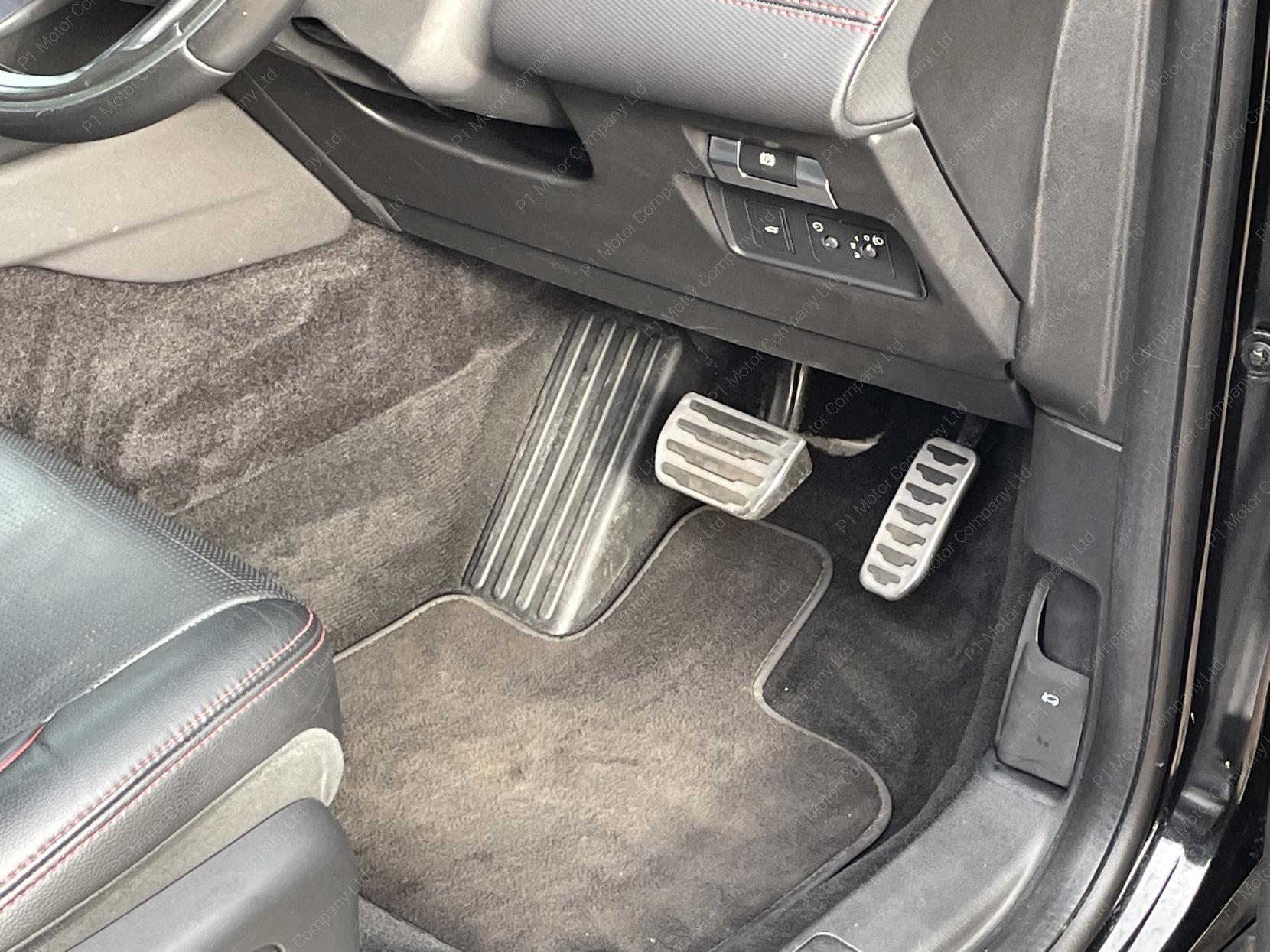 Land Rover Discovery Sport 2.0 D180 MHEV R-Dynamic S SUV 5dr Diesel Auto 4WD Euro 6 (s/s) (180 ps)