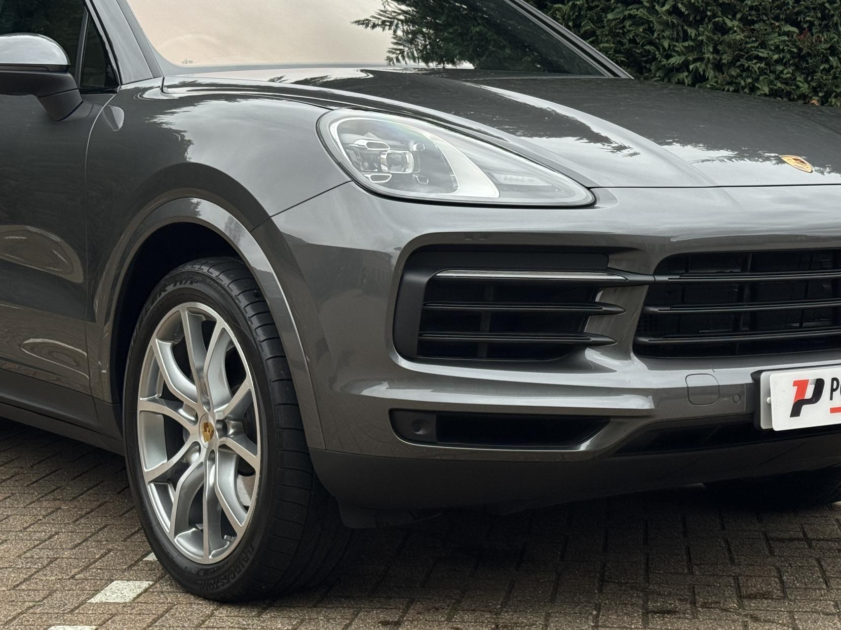 Porsche Cayenne 3.0T V6 Coupe 5dr Petrol TiptronicS 4WD Euro 6 (s/s) (340 ps)