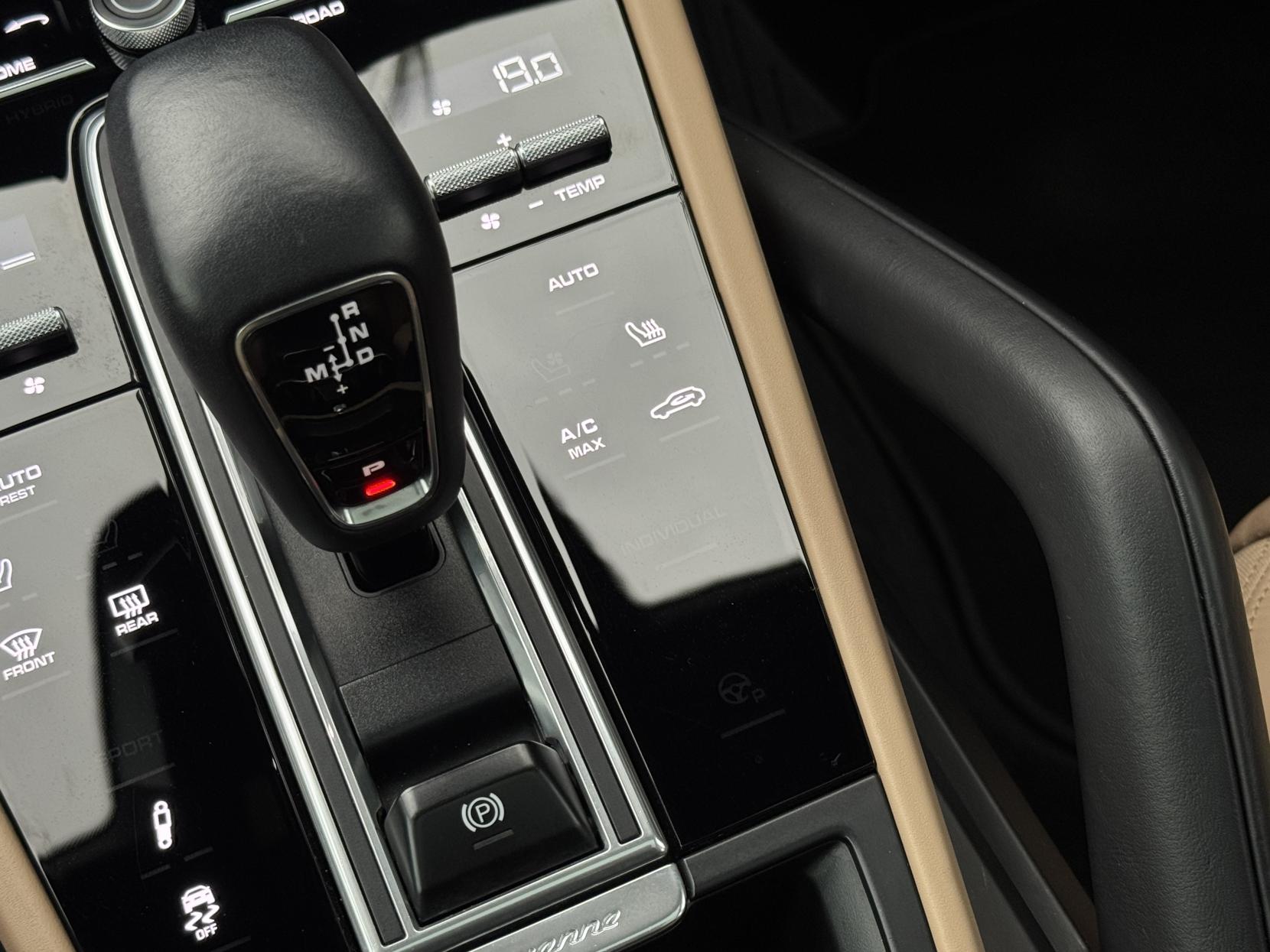 Porsche Cayenne 3.0T V6 Coupe 5dr Petrol TiptronicS 4WD Euro 6 (s/s) (340 ps)