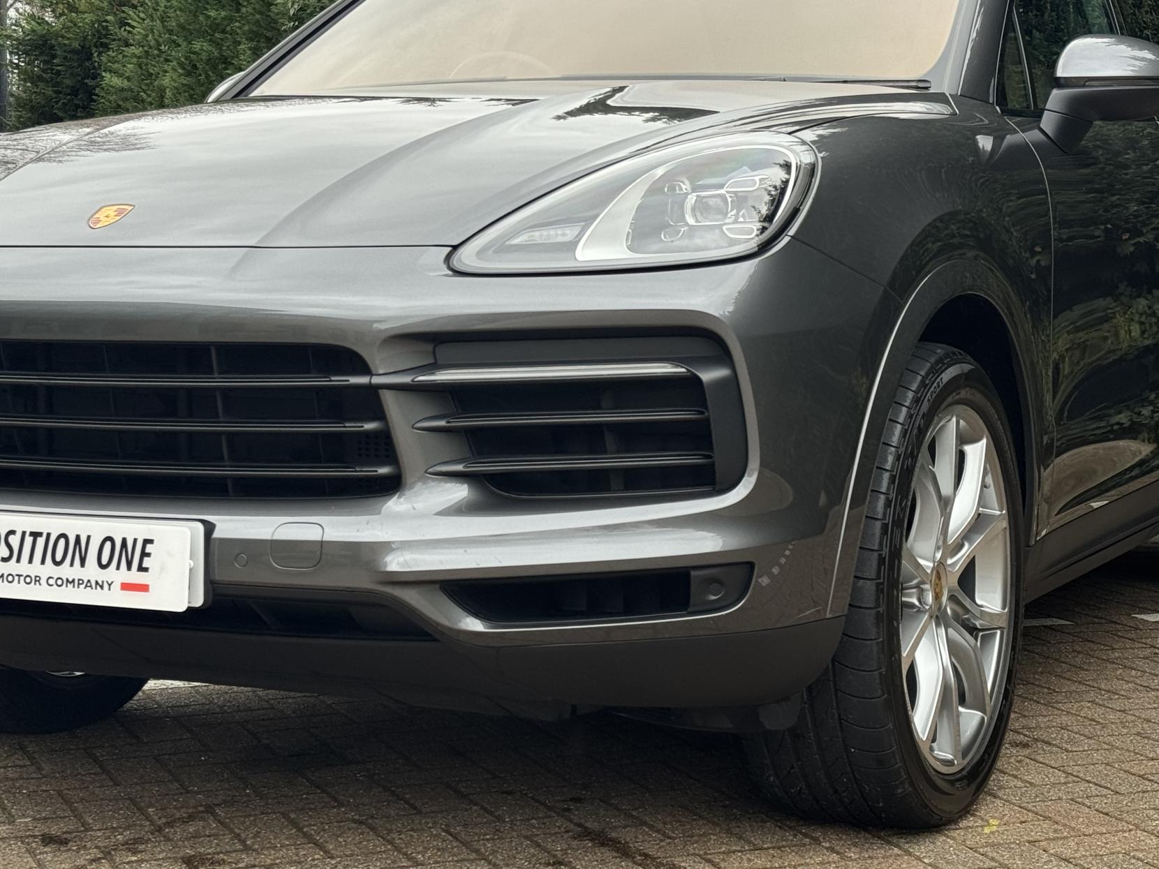 Porsche Cayenne 3.0T V6 Coupe 5dr Petrol TiptronicS 4WD Euro 6 (s/s) (340 ps)