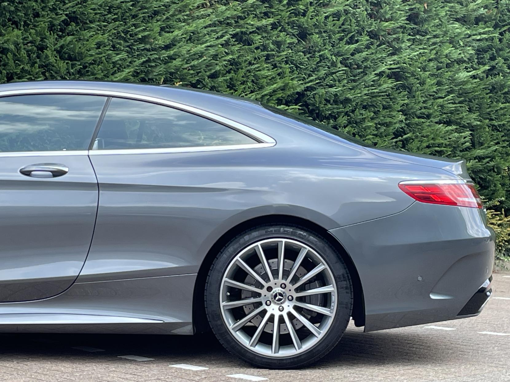 Mercedes-Benz S Class 4.7 S500 V8 AMG Line (Premium) Coupe 2dr Petrol G-Tronic Euro 6 (s/s) (455 ps)
