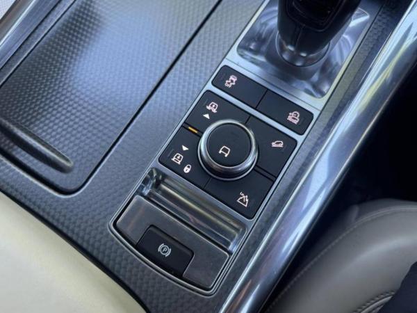 Land Rover Range Rover Sport 3.0 P400 MHEV HSE Dynamic SUV 5dr Petrol Auto 4WD Euro 6 (s/s) (400 ps)