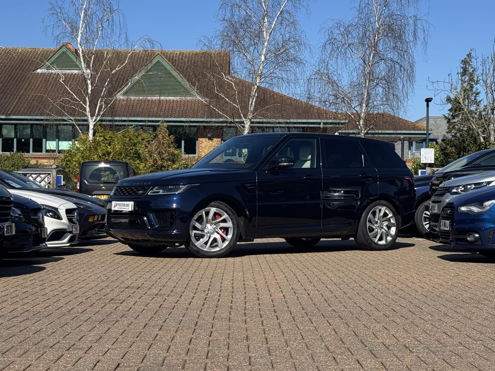 Land Rover Range Rover Sport 3.0 P400 MHEV HSE Dynamic SUV 5dr Petrol Auto 4WD Euro 6 (s/s) (400 ps)