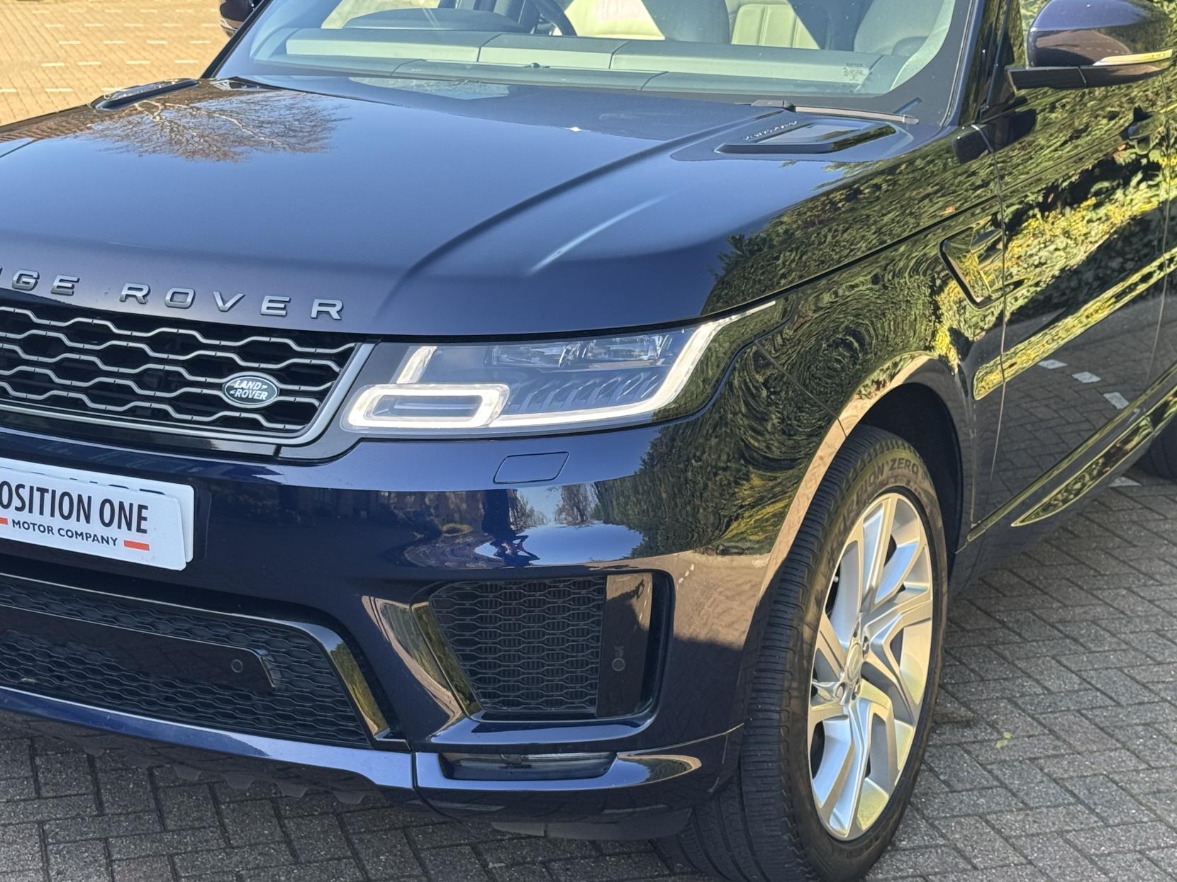 Land Rover Range Rover Sport 3.0 P400 MHEV HSE Dynamic SUV 5dr Petrol Auto 4WD Euro 6 (s/s) (400 ps)