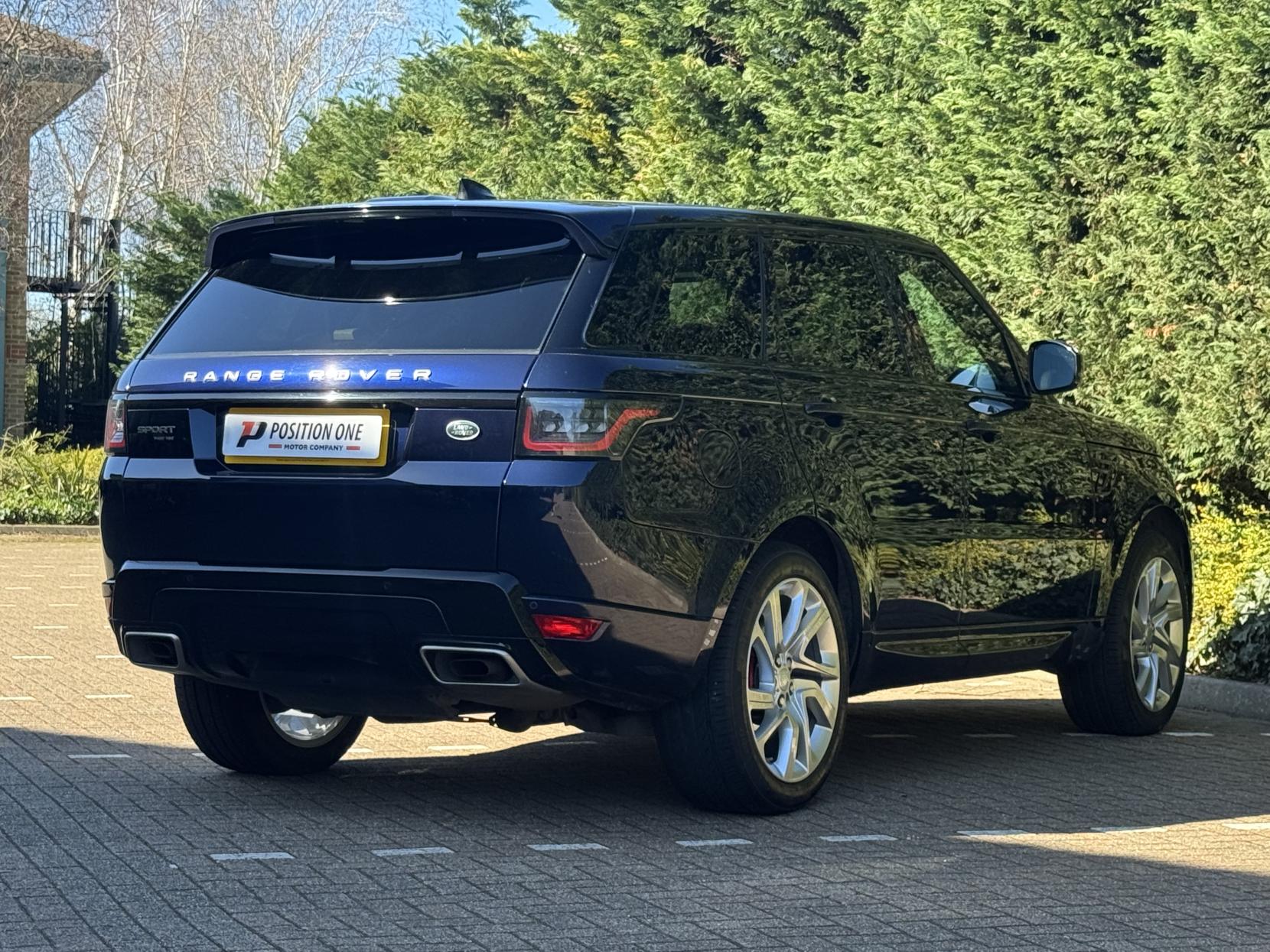 Land Rover Range Rover Sport 3.0 P400 MHEV HSE Dynamic SUV 5dr Petrol Auto 4WD Euro 6 (s/s) (400 ps)