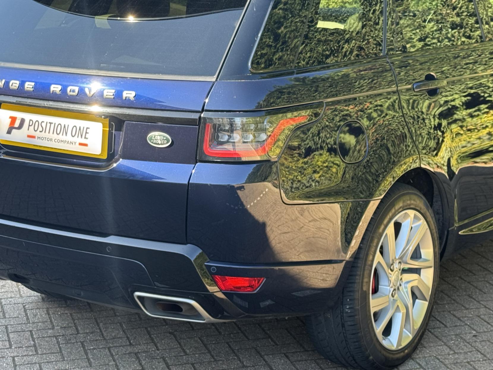 Land Rover Range Rover Sport 3.0 P400 MHEV HSE Dynamic SUV 5dr Petrol Auto 4WD Euro 6 (s/s) (400 ps)