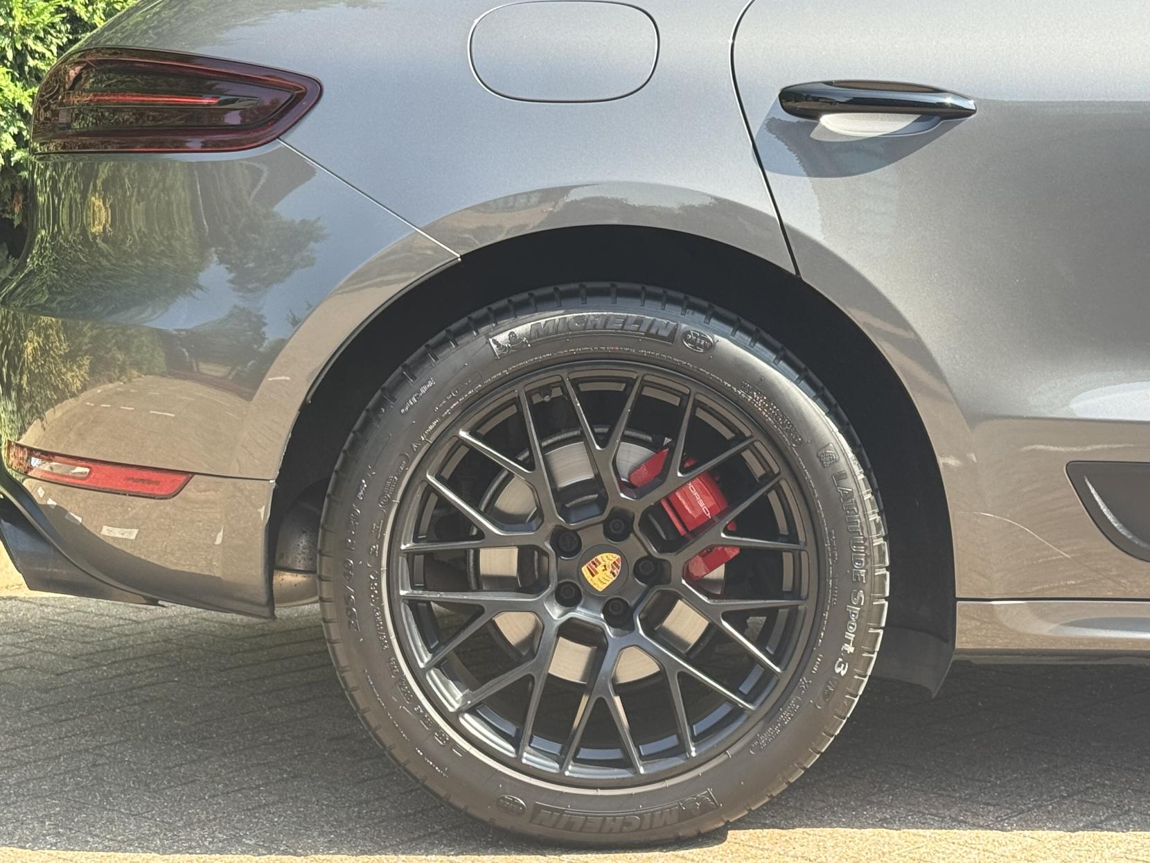 Porsche Macan 3.0T V6 GTS SUV 5dr Petrol PDK 4WD Euro 6 (s/s) (360 ps)